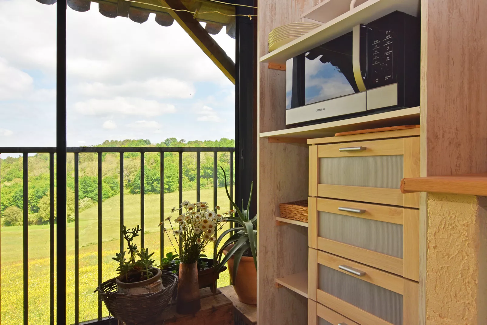 Maison au calme avec piscine-Kitchen