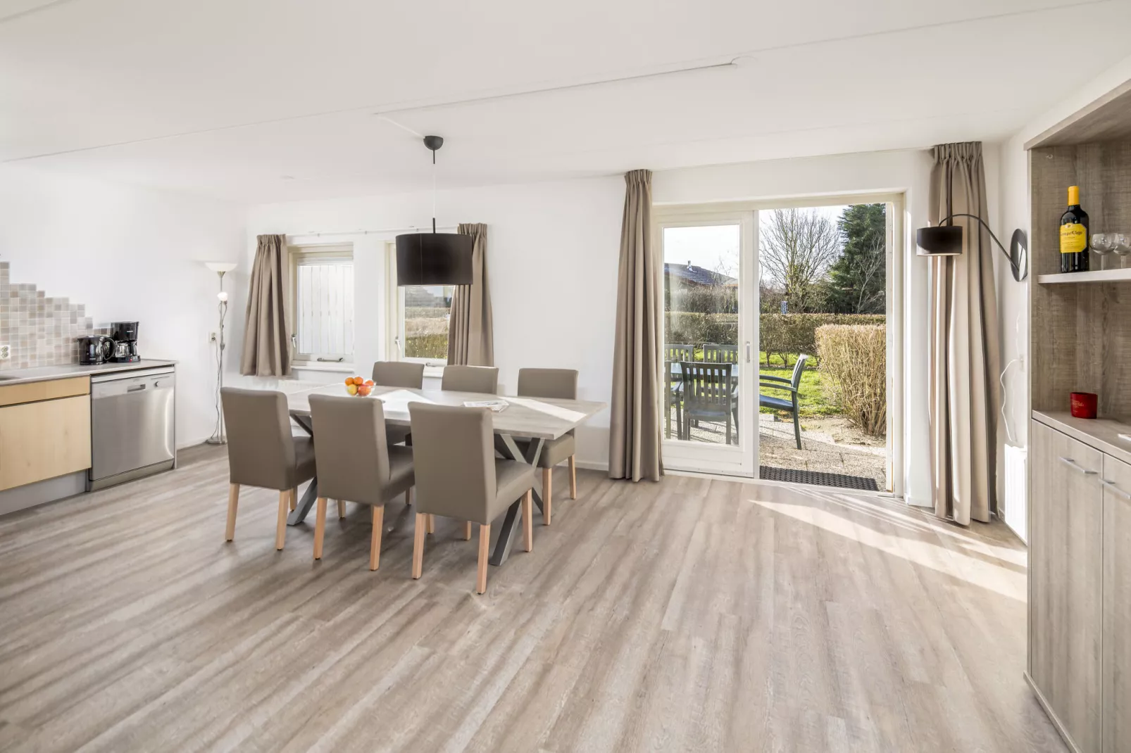 Vakantiepark Soeten Haert 13-Esszimmer