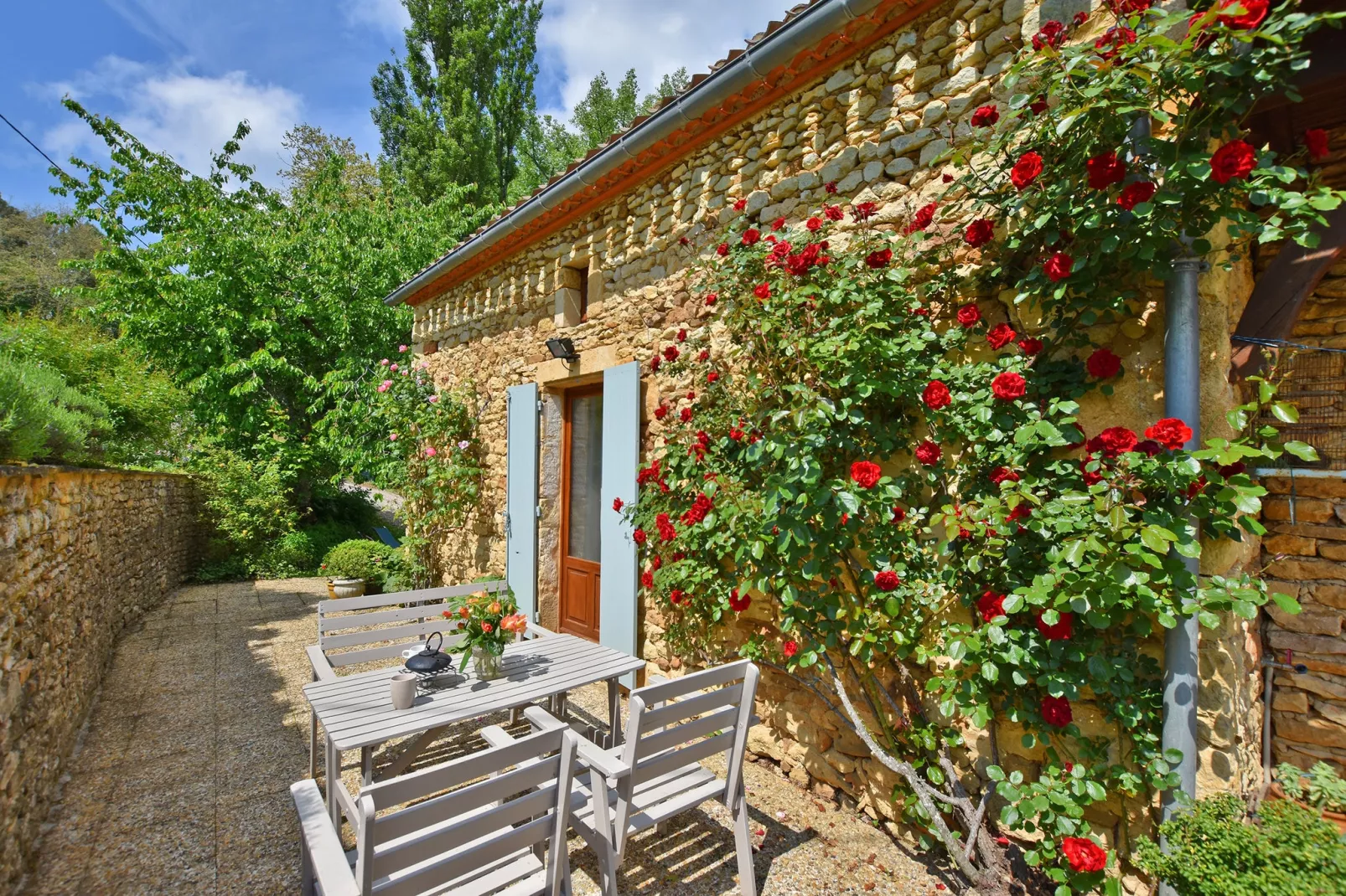 Maison au calme avec piscine-Terrace balcony