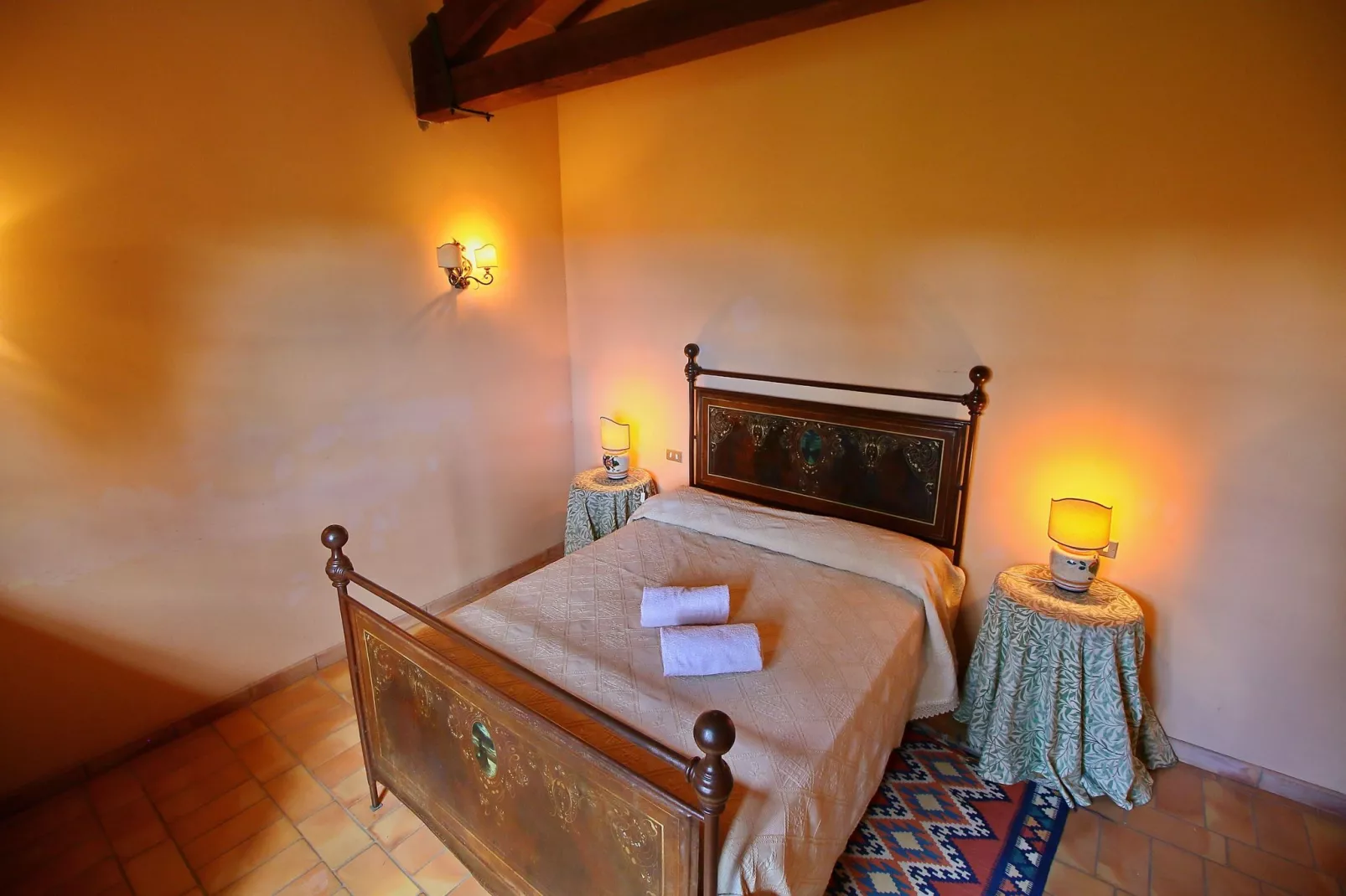 Bachi da Seta-Bedroom
