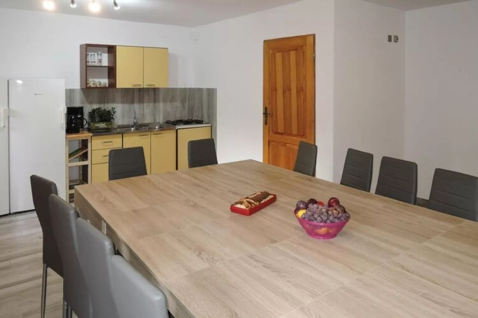 Lovely holiday home in Pobierowo for 20 persons-Kitchen