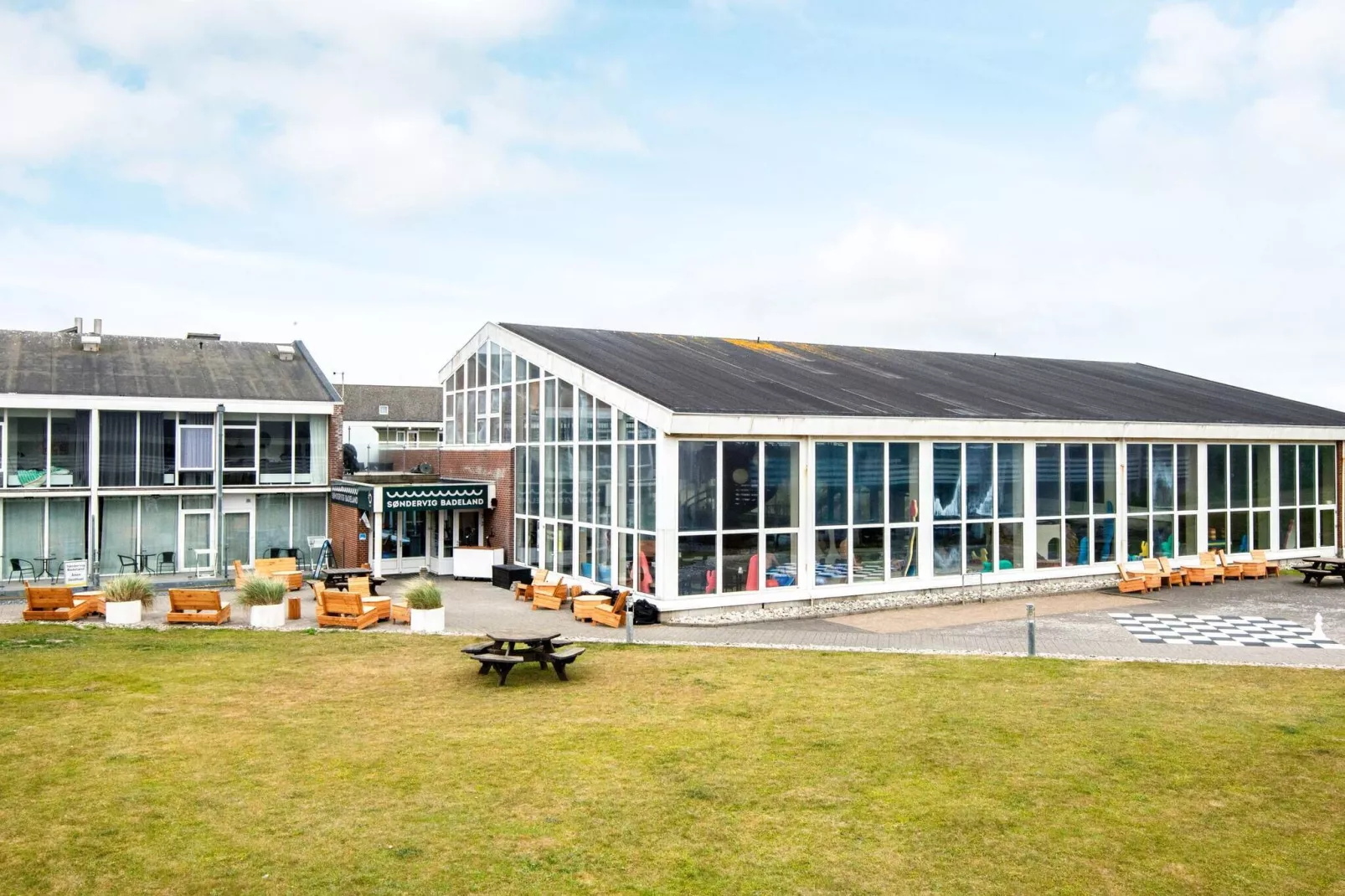 6 person holiday home in Ringkøbing-By Traum