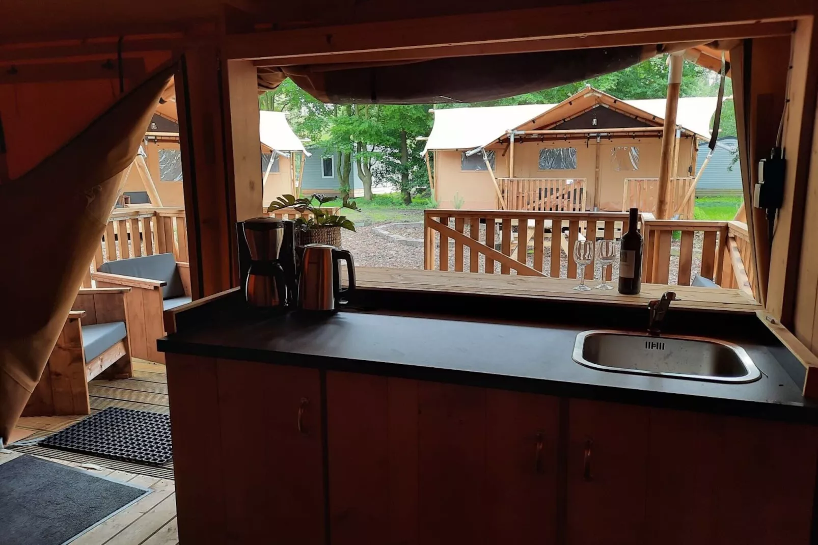 Resort Het Amsterdamse Bos 1-Kitchen