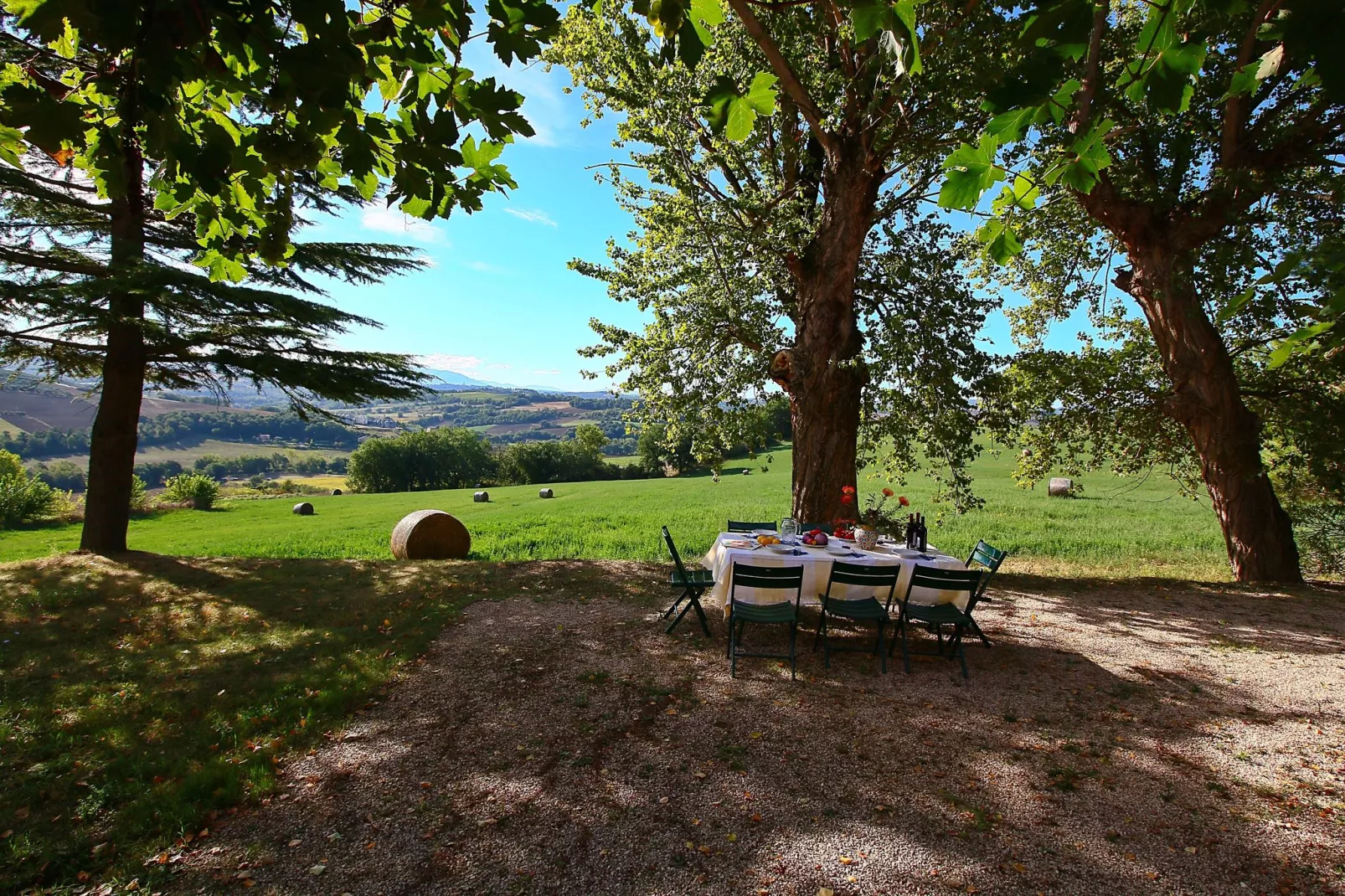 Casolare Due-Gardens summer