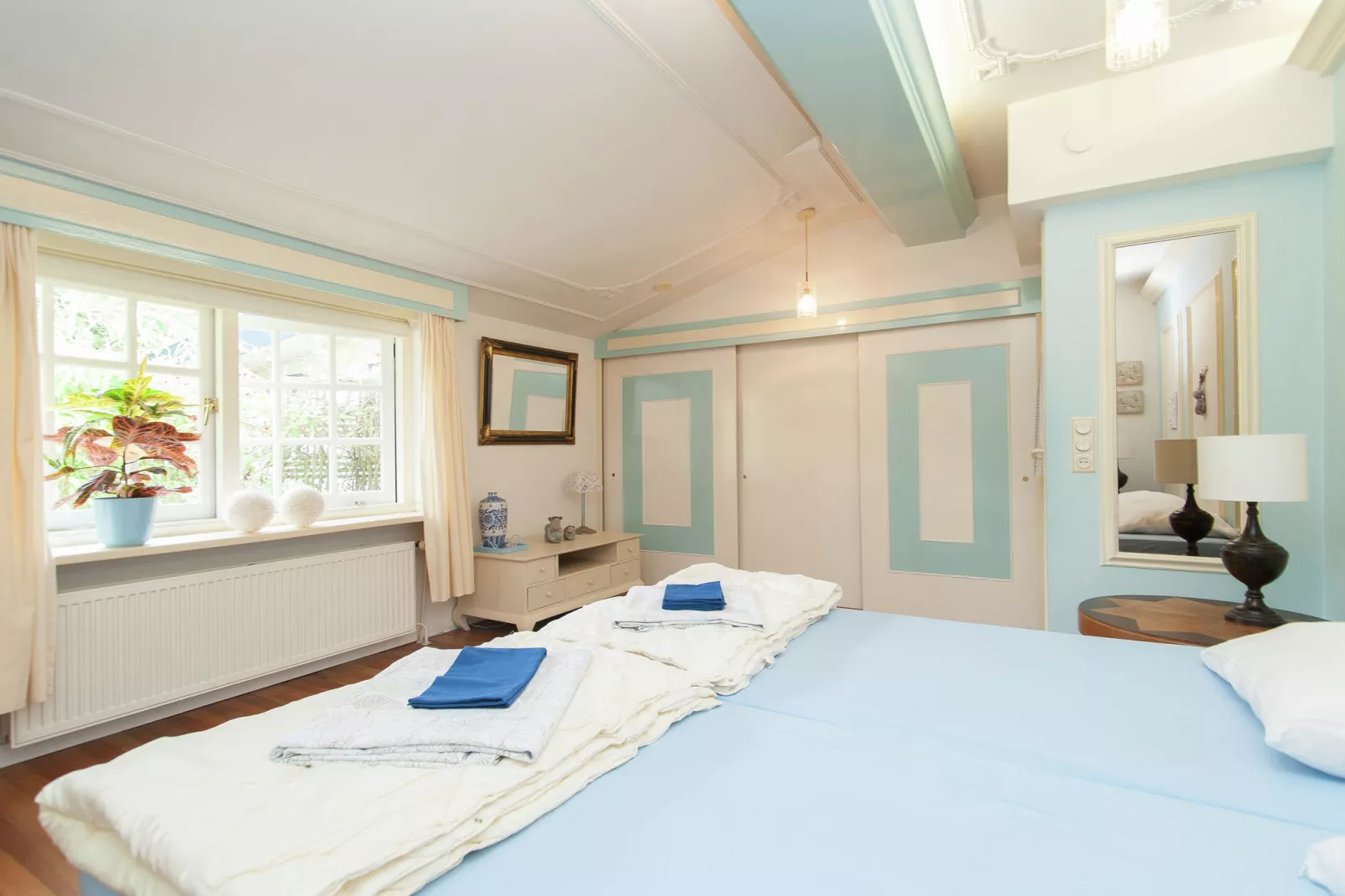 Anna's Place-Bedroom
