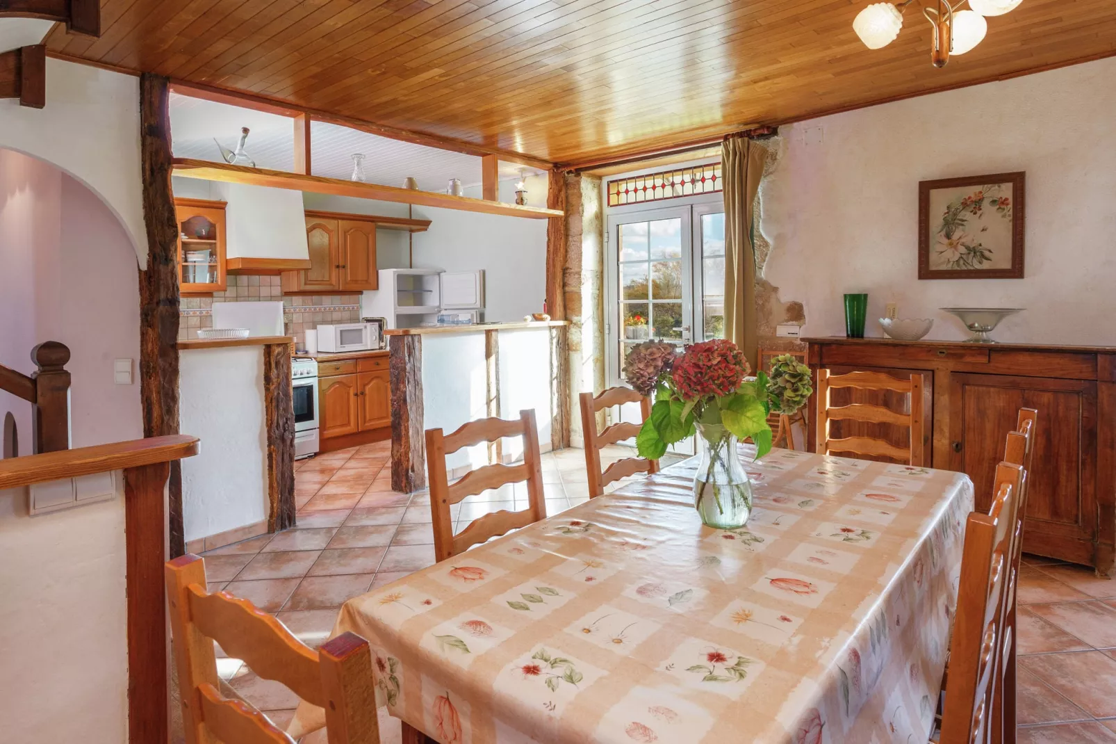 Maison fabuleuse-Dining room