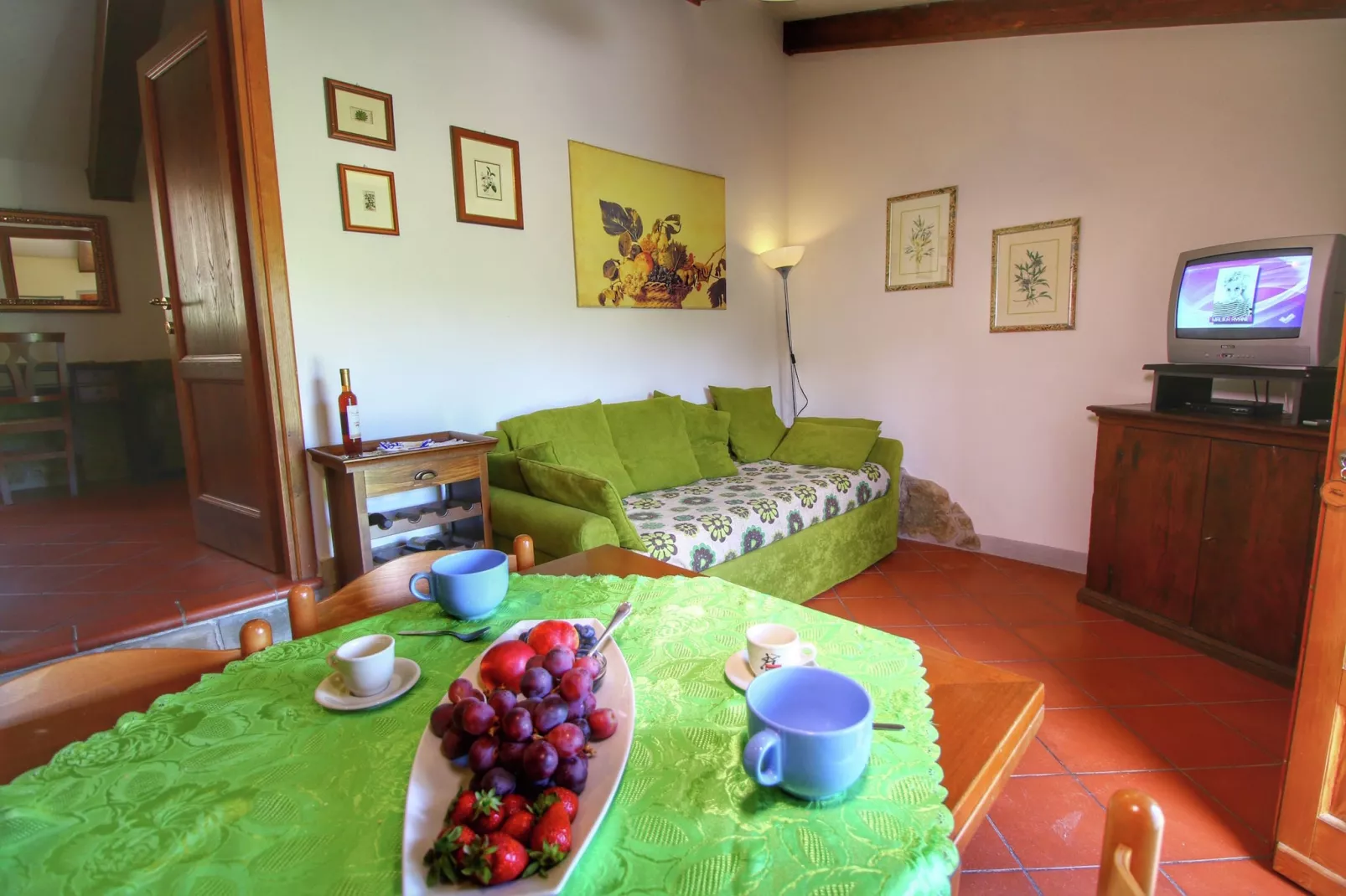 Viole-Living room