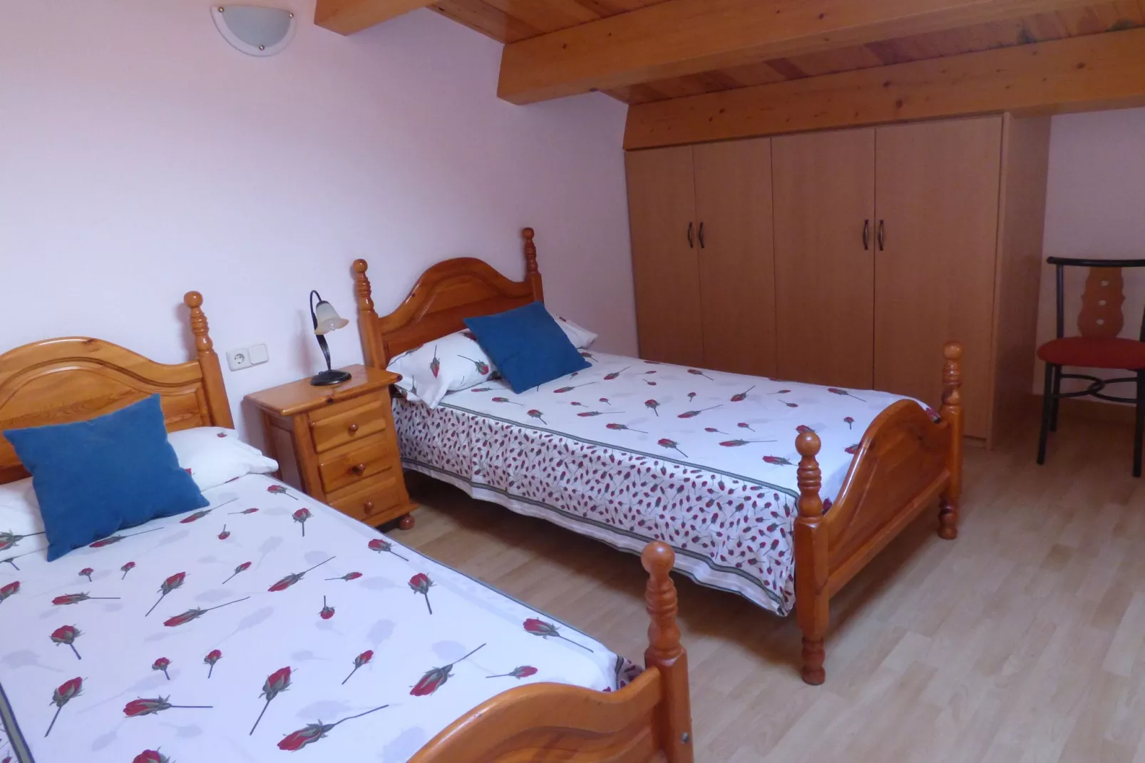 Mas Set Rengs-Bedroom