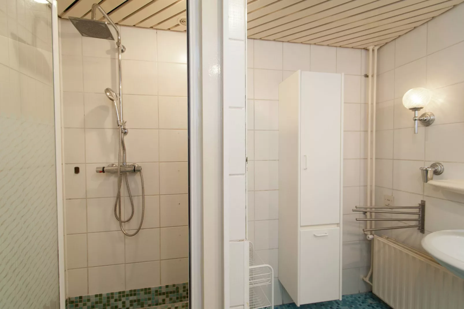 Anna's Place-Bathroom
