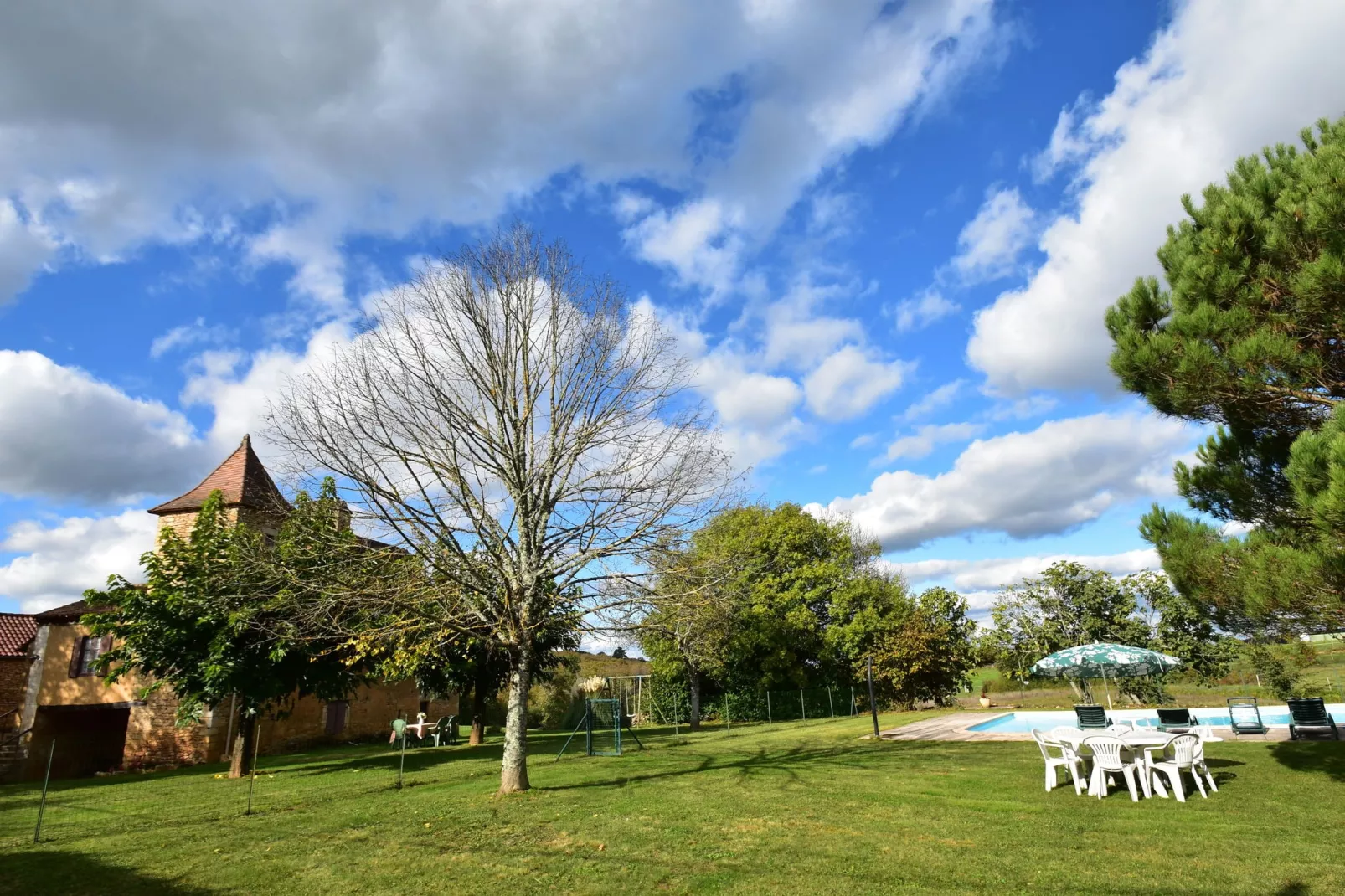 Maison de vacances Besse les Vitarelles 6 p-Exterior summer