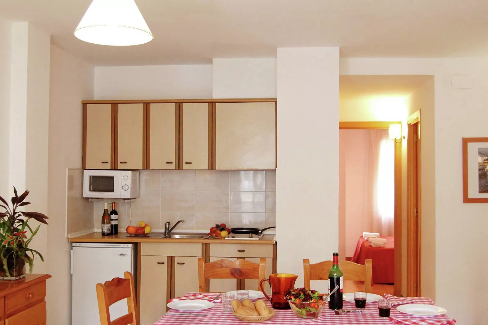 Comte de Empuries Apt  B-Kitchen