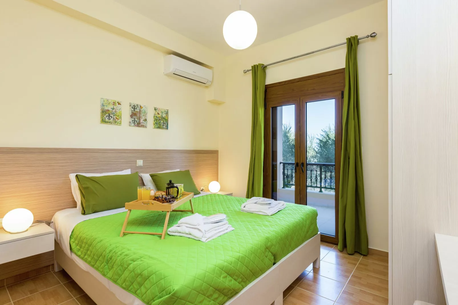 Oil Apartment-Bedroom
