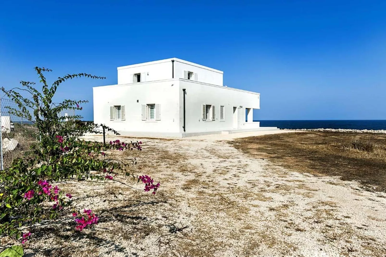 Capo Passero Dieci-Exterior summer