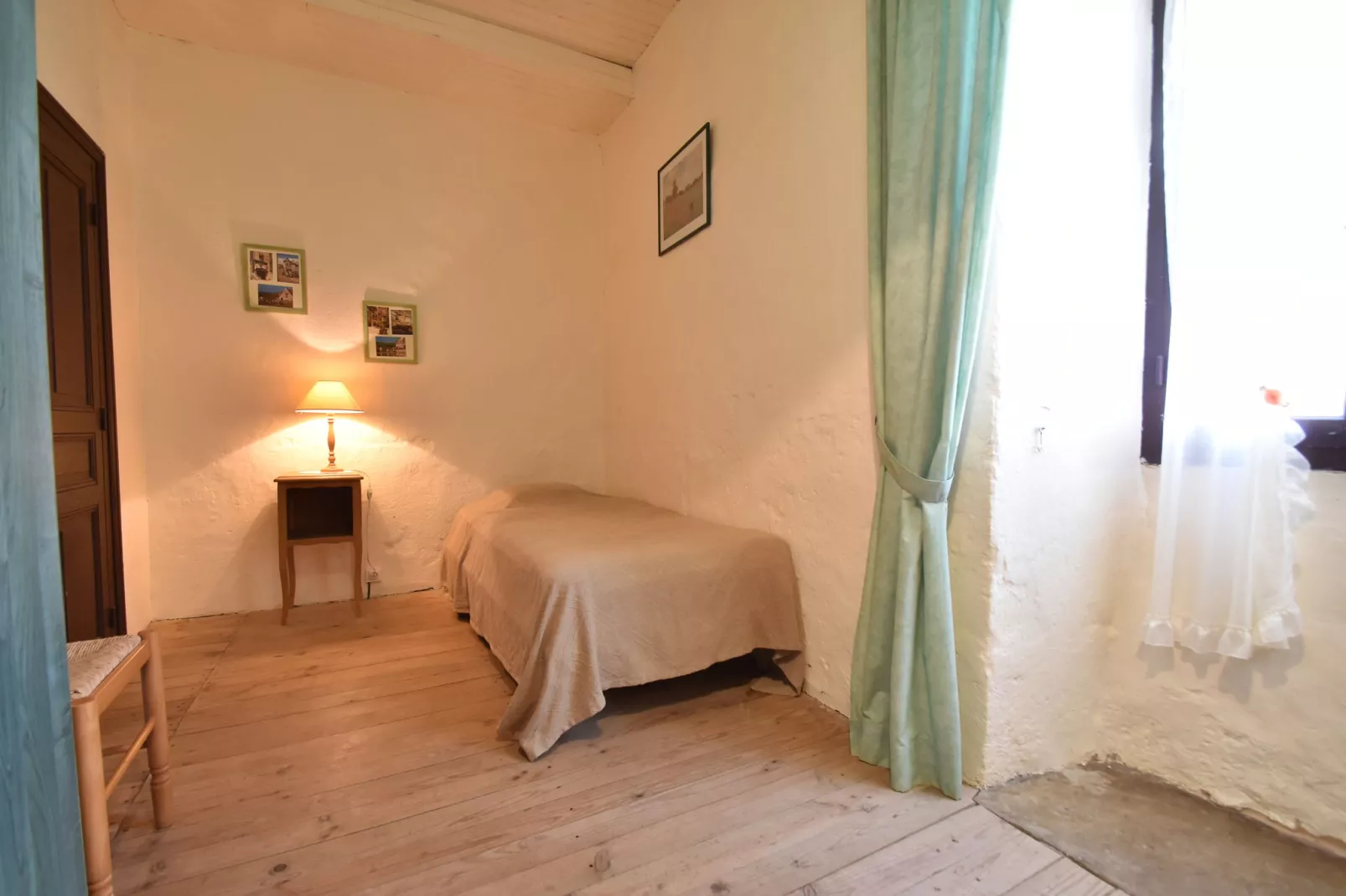 Maison de vacances Besse les Vitarelles 6 p-Bedroom