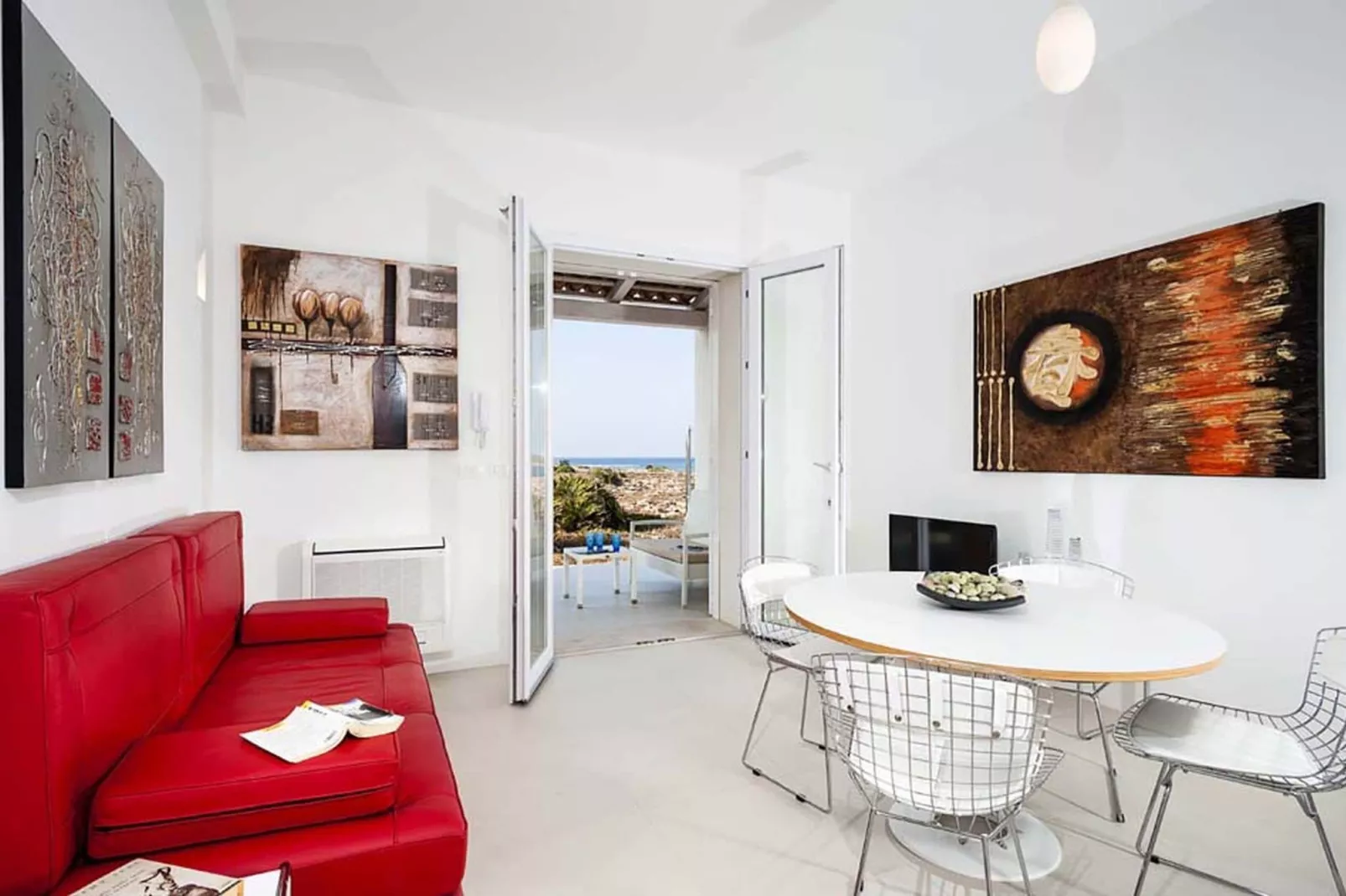 Capo Passero Dieci-Dining room