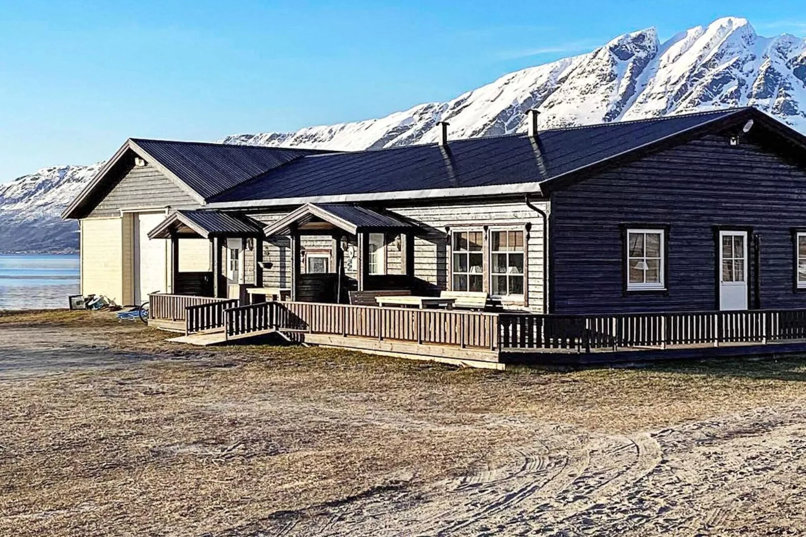 6 person holiday home in Hamnvik-Outdoor