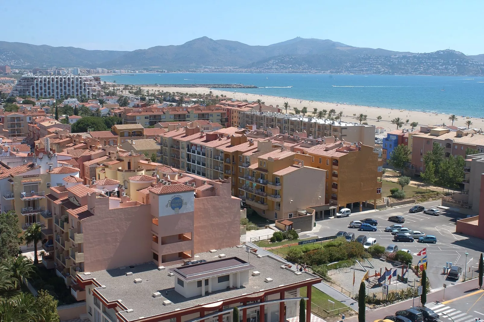 Comte de Empuries Apt  B-Areas summer 1km