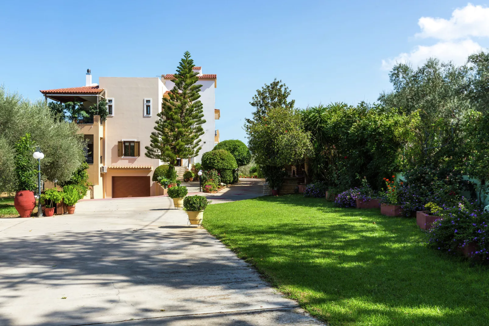 Wine Apartment-Exterior summer