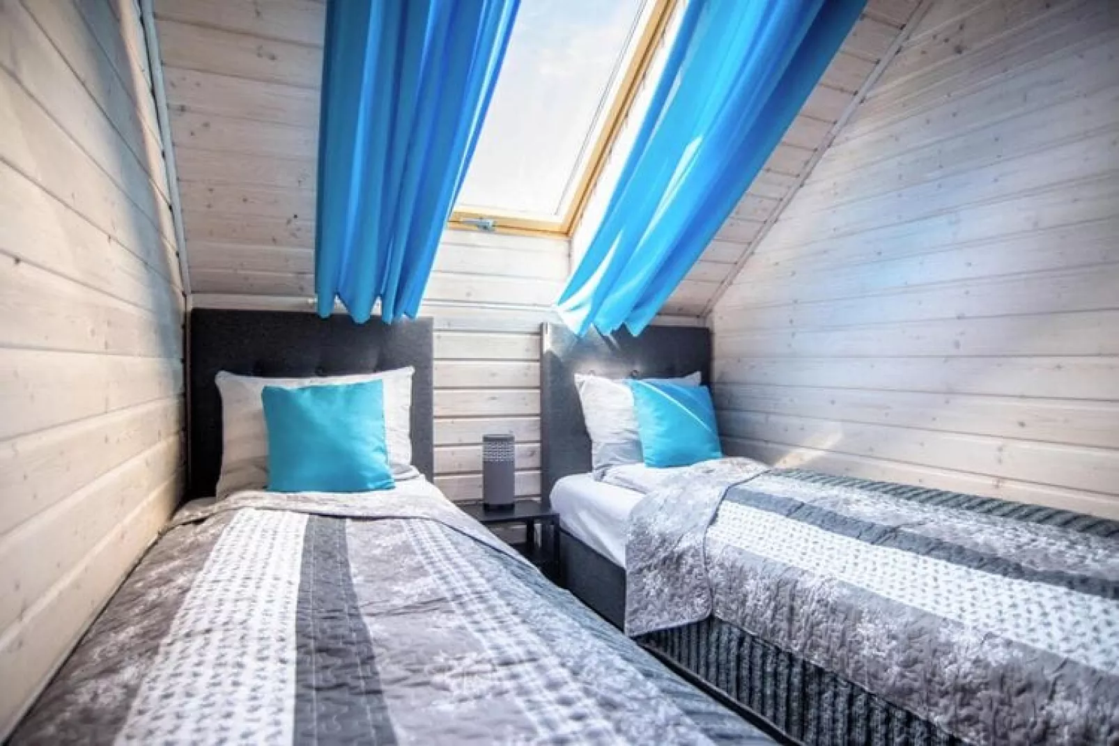 Domki STANDARD PLUS Rewal-Schlafzimmer