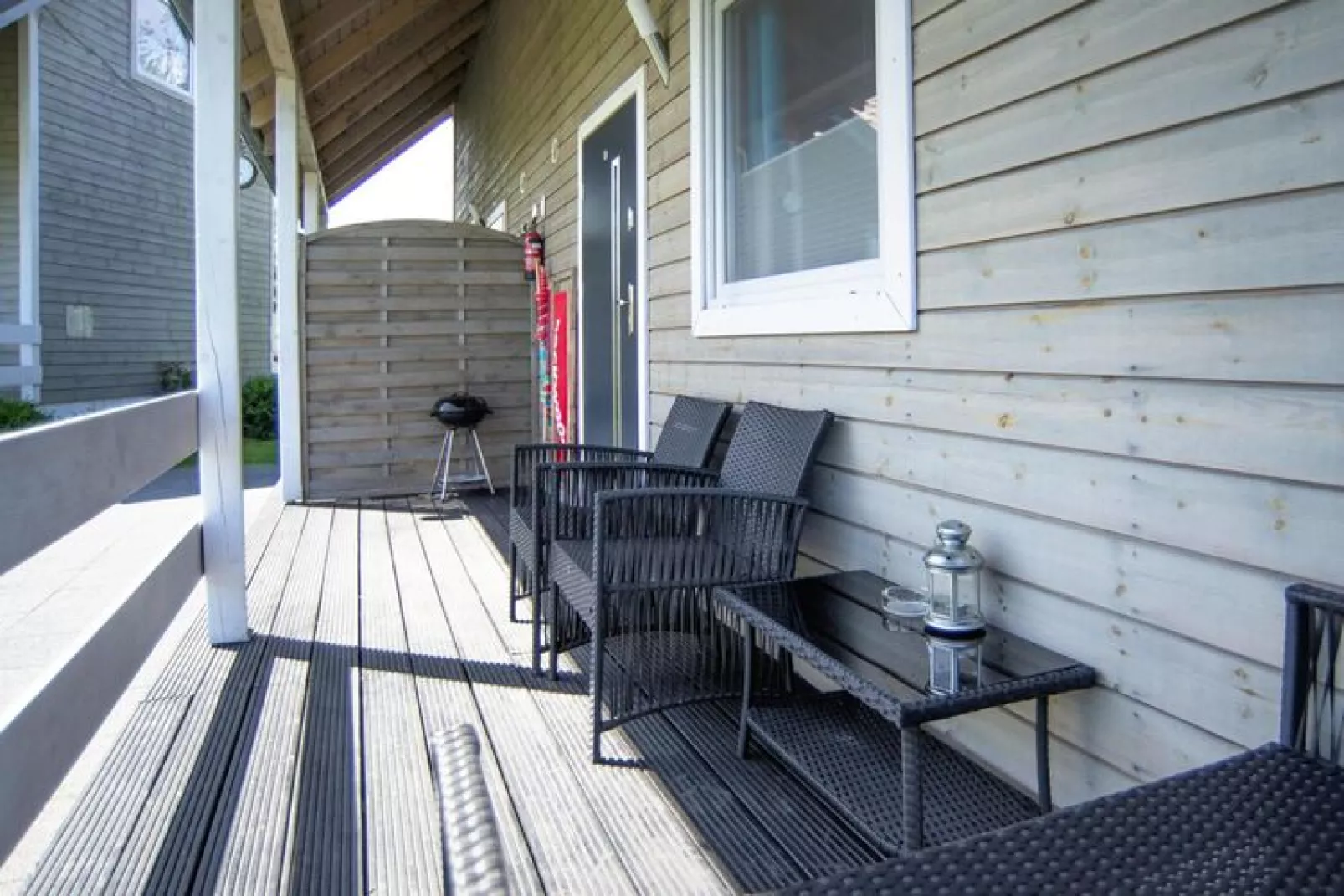 Domki STANDARD PLUS Rewal-Terrasse