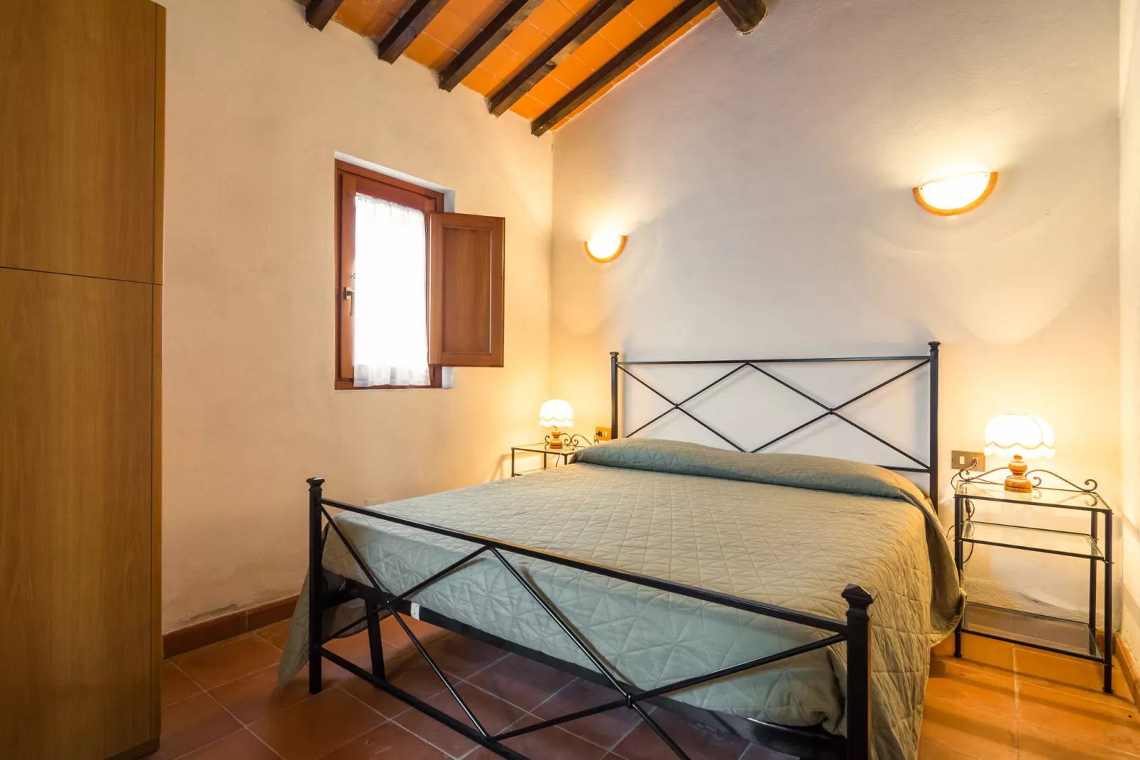 Arco-Bedroom