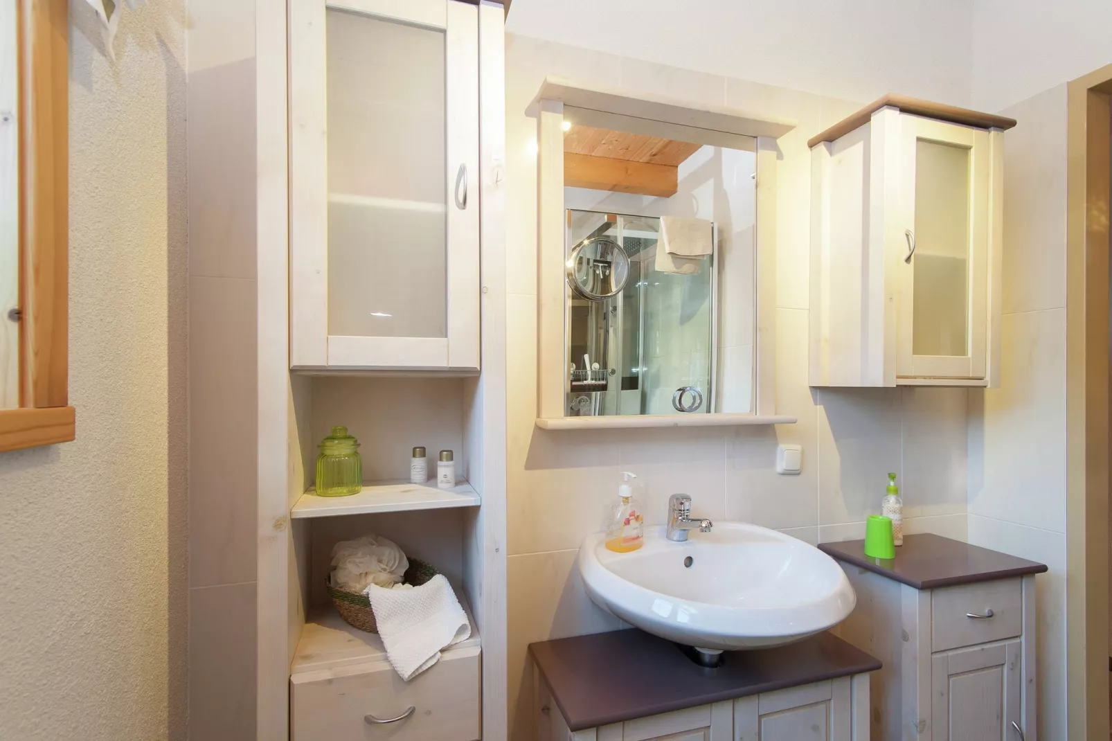Ferienwohnung Neuhaus-Bathroom