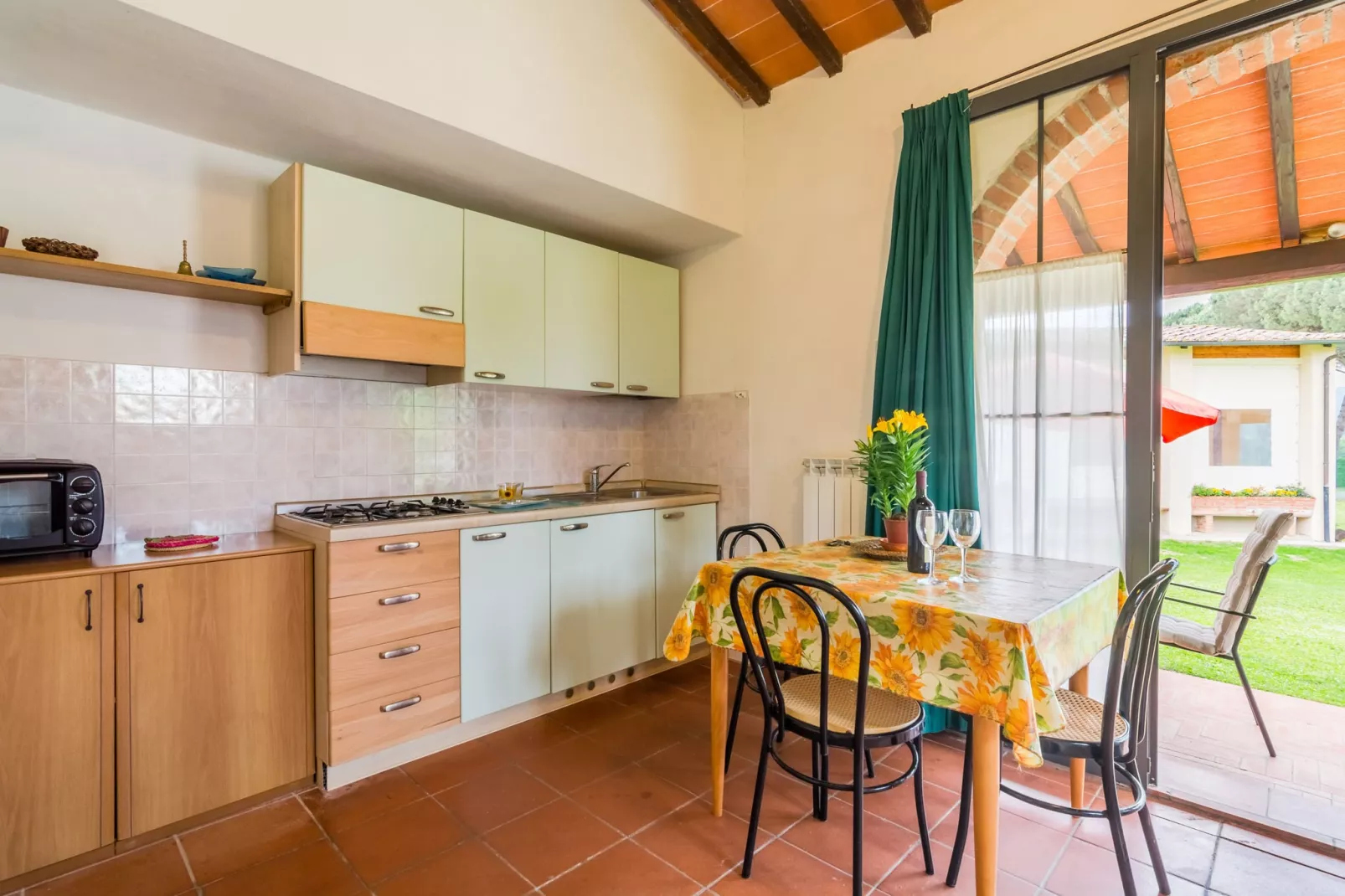 Arco-Dining room