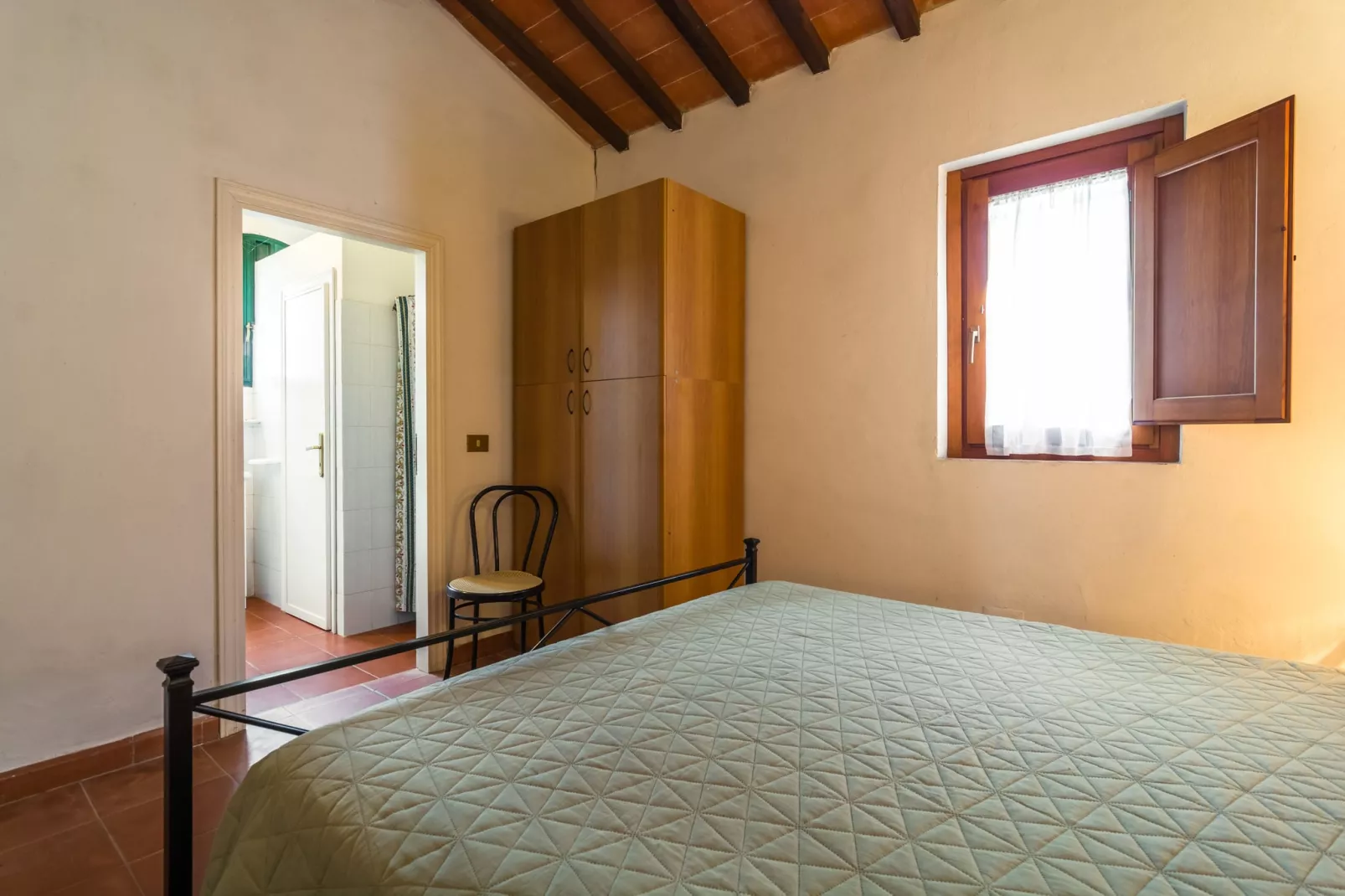 Arco-Bedroom