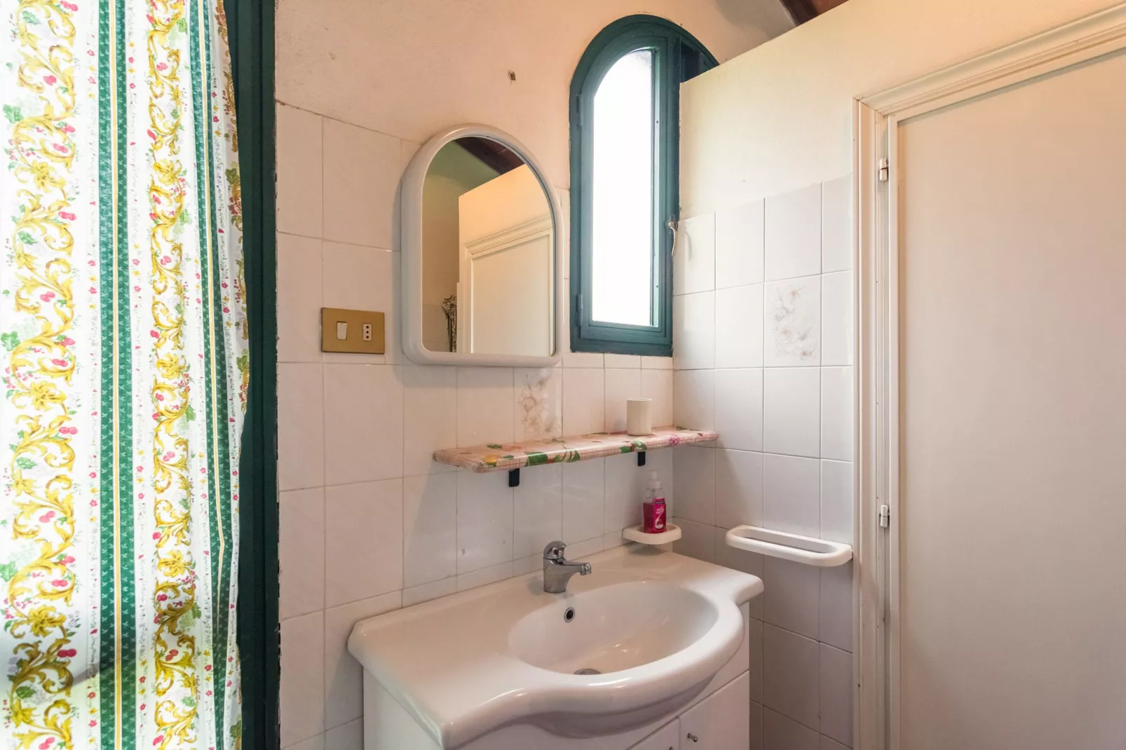 Arco-Bathroom