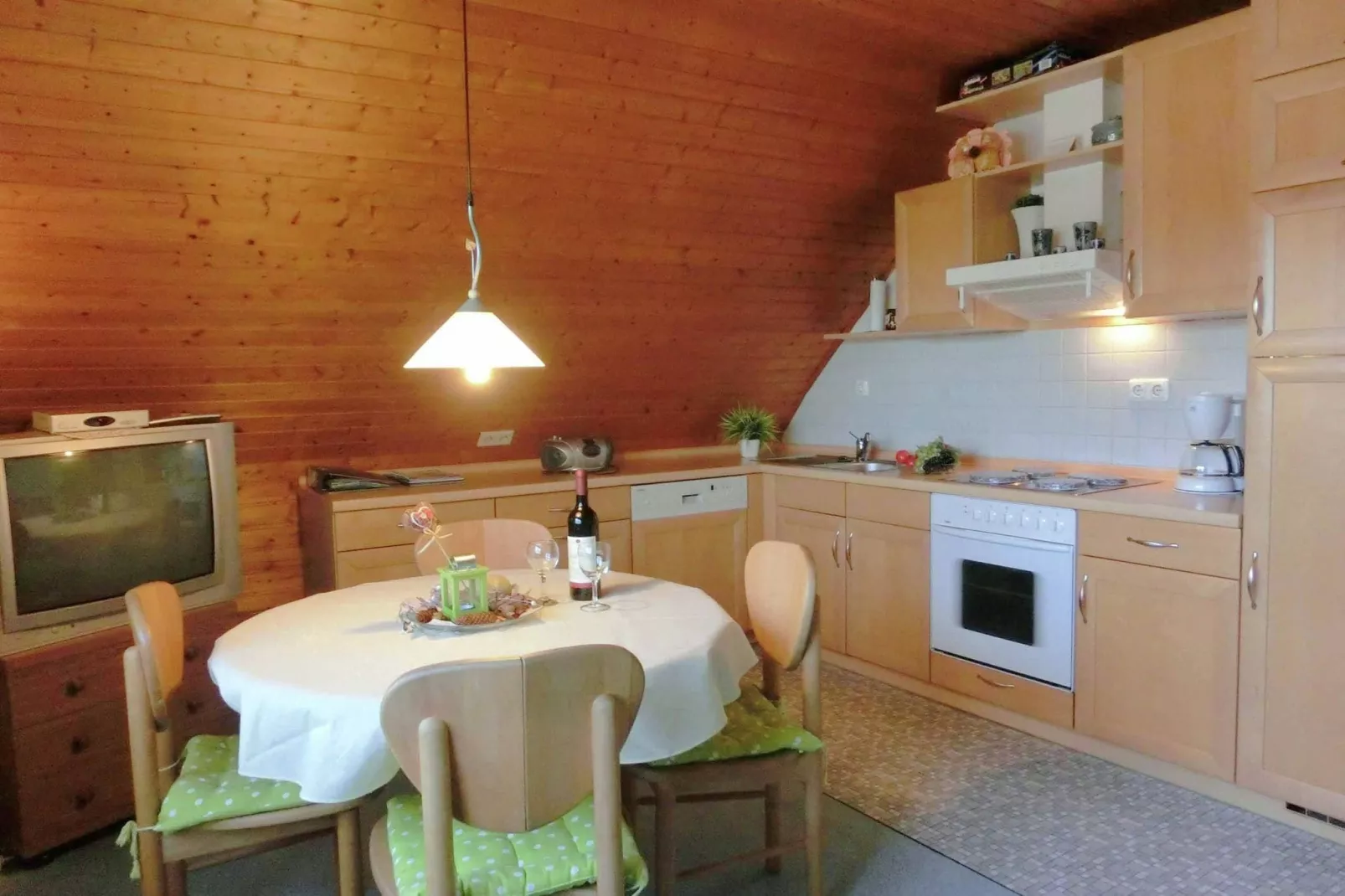 Nisterau-Dining room