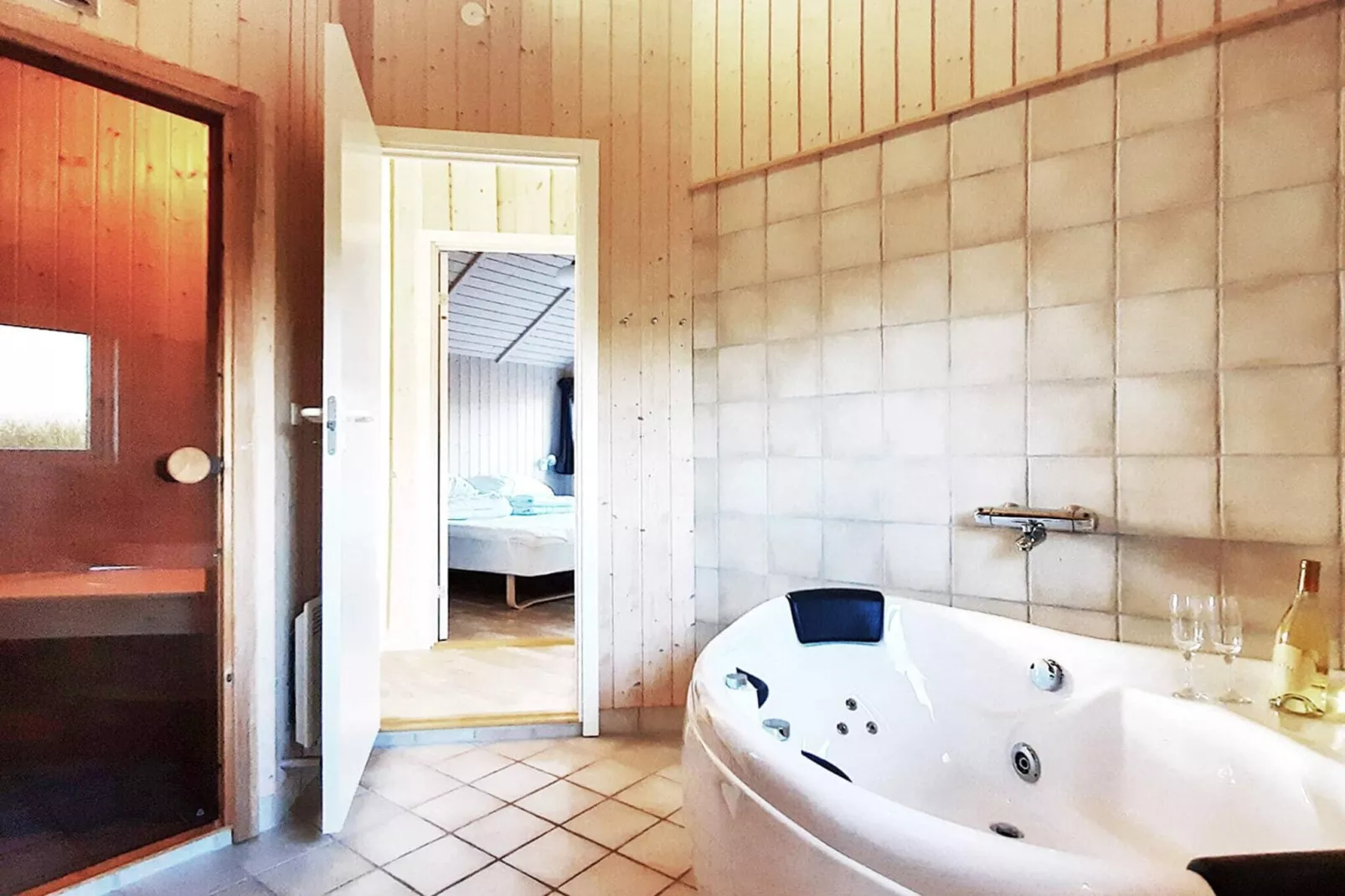 6 Personen Ferienhaus in Dannemare-Wellnessbereich