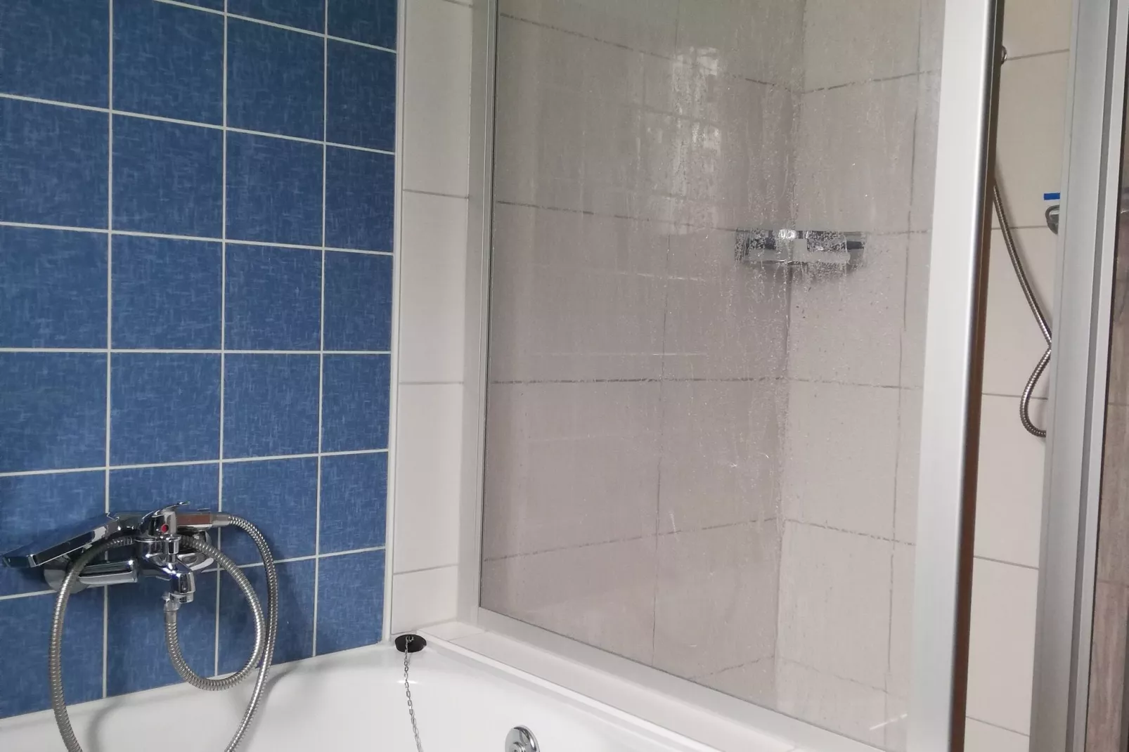 Nisterau-Bathroom