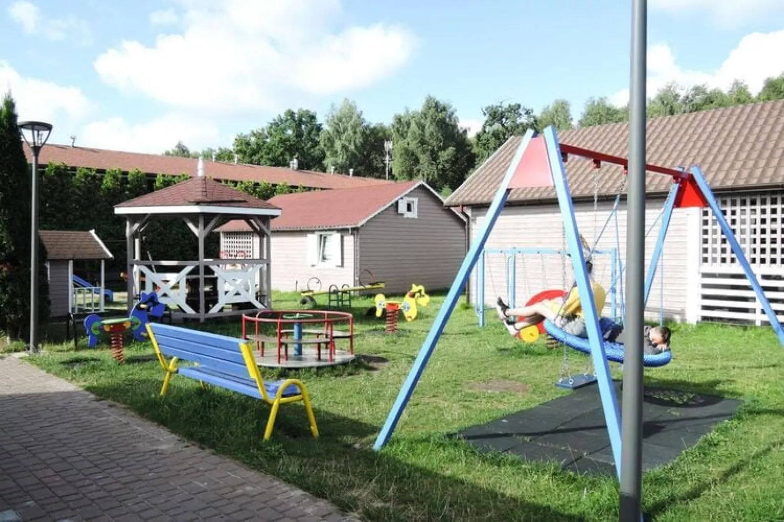 Domy wakacyjne w Międzyzdrojach z podgrzewanym basenem-Park facilities