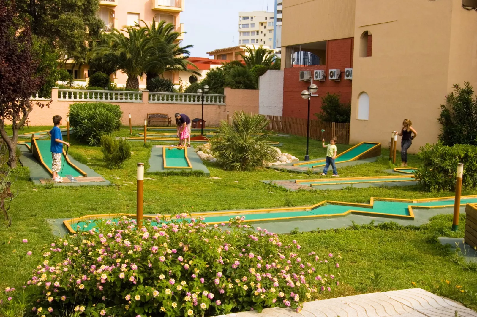 Comte de Empuries Apt  C-Park facilities