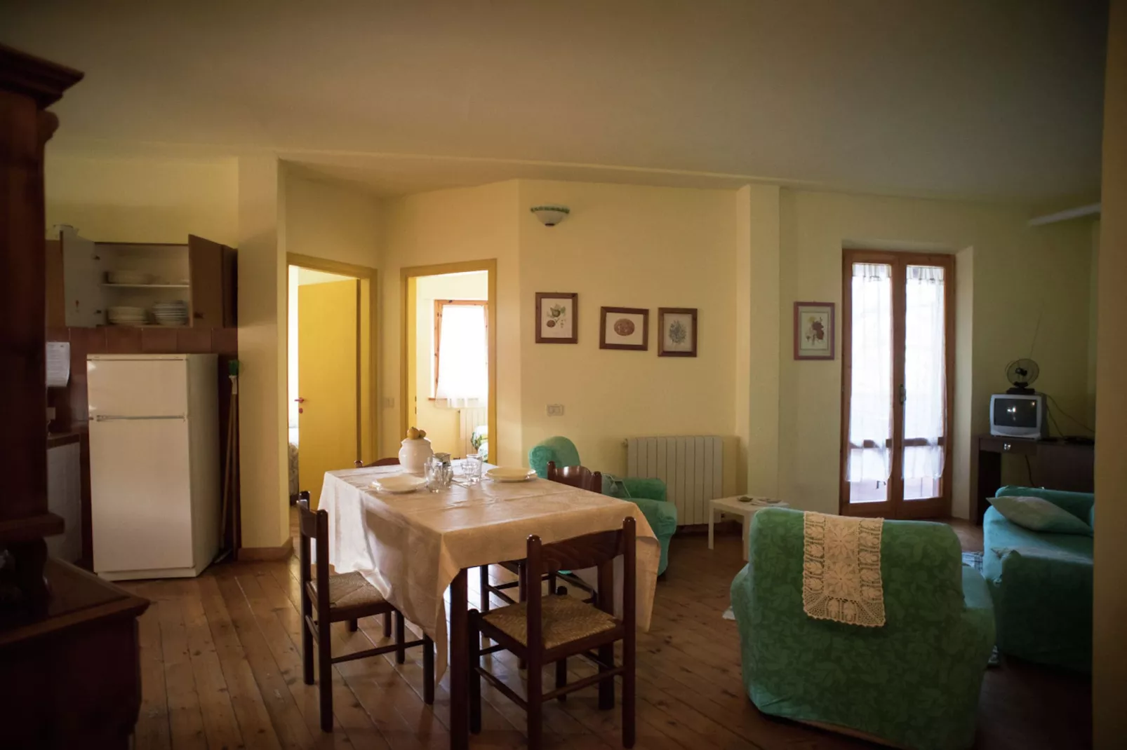 Olivo-Dining room