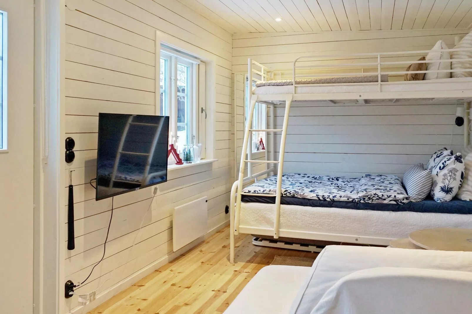 4 person holiday home in GRISSLEHAMN-By Traum-Indoor