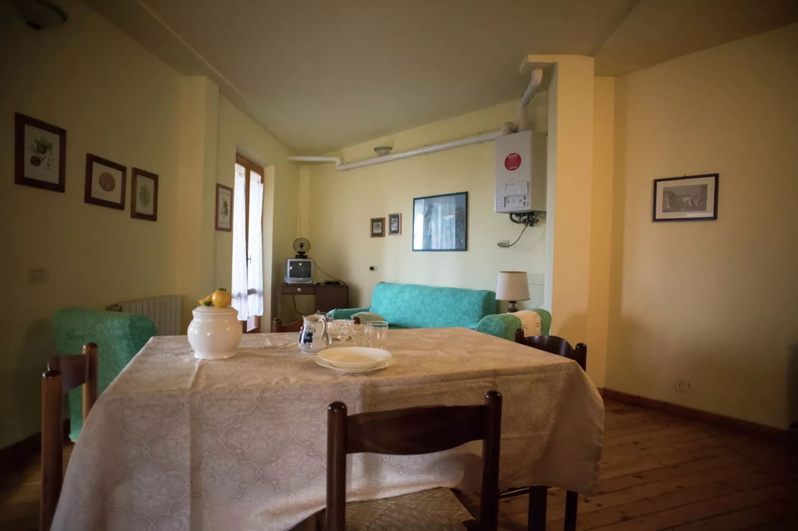Olivo-Dining room
