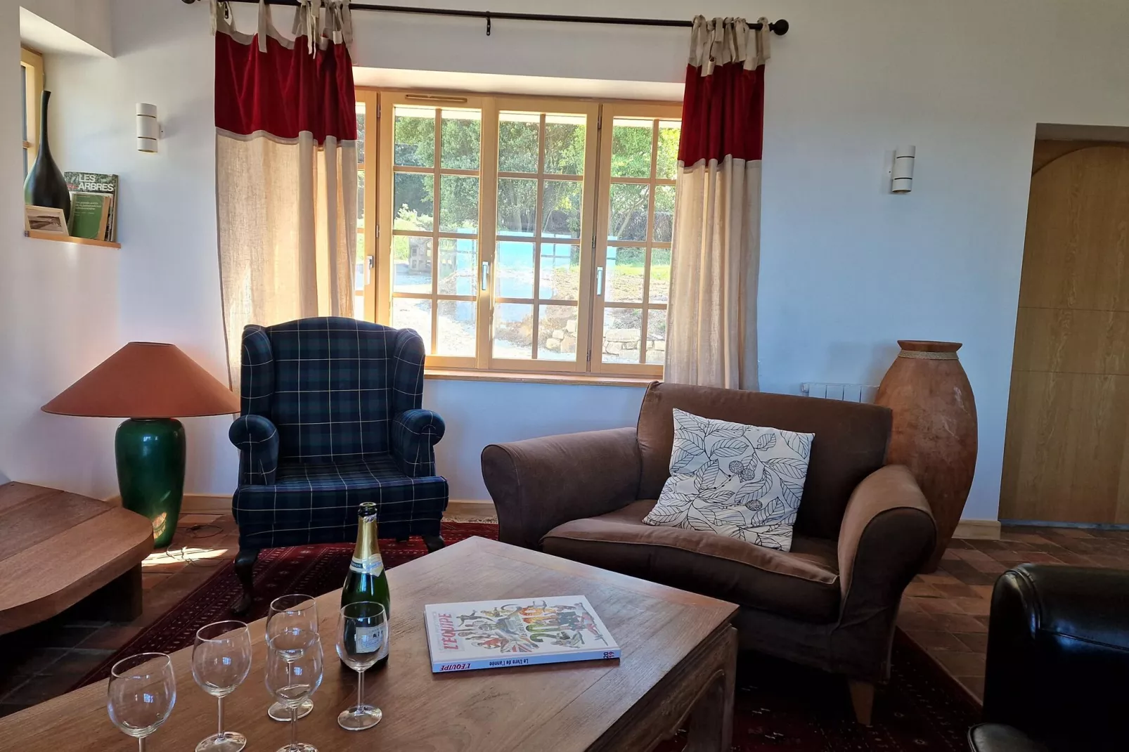 Maison de vacances Plougasnou-Living room