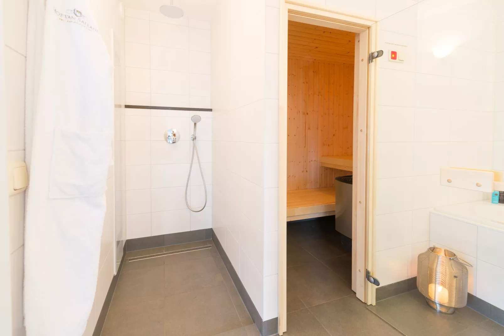 Hof van Salland 10-Bathroom