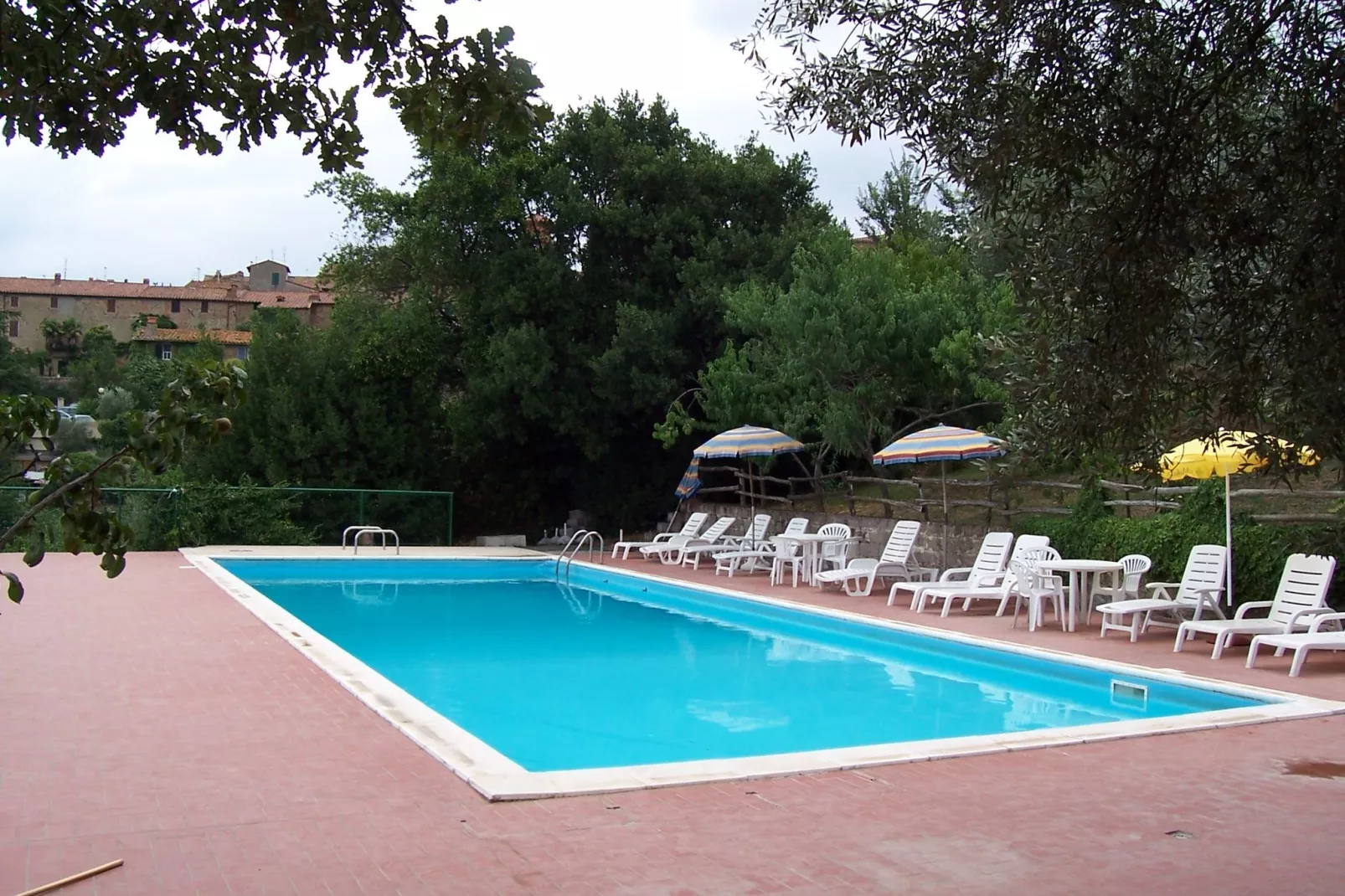 Olivia-Pool