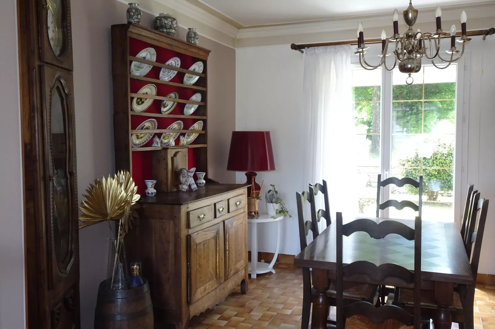 Maison Guerlesquin-Dining room