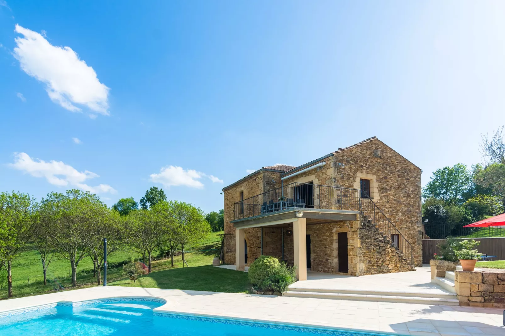 Maison de vacances Mazeyrolles 8p-Exterior summer