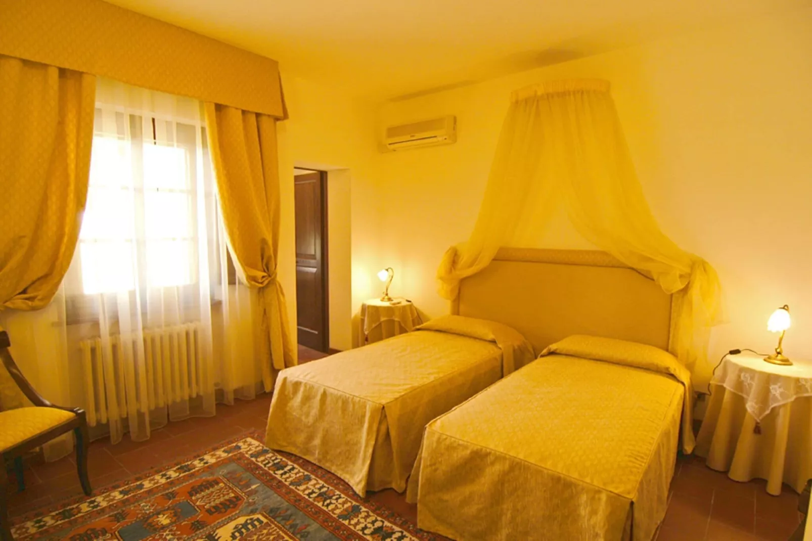Villa del Lago-Bedroom