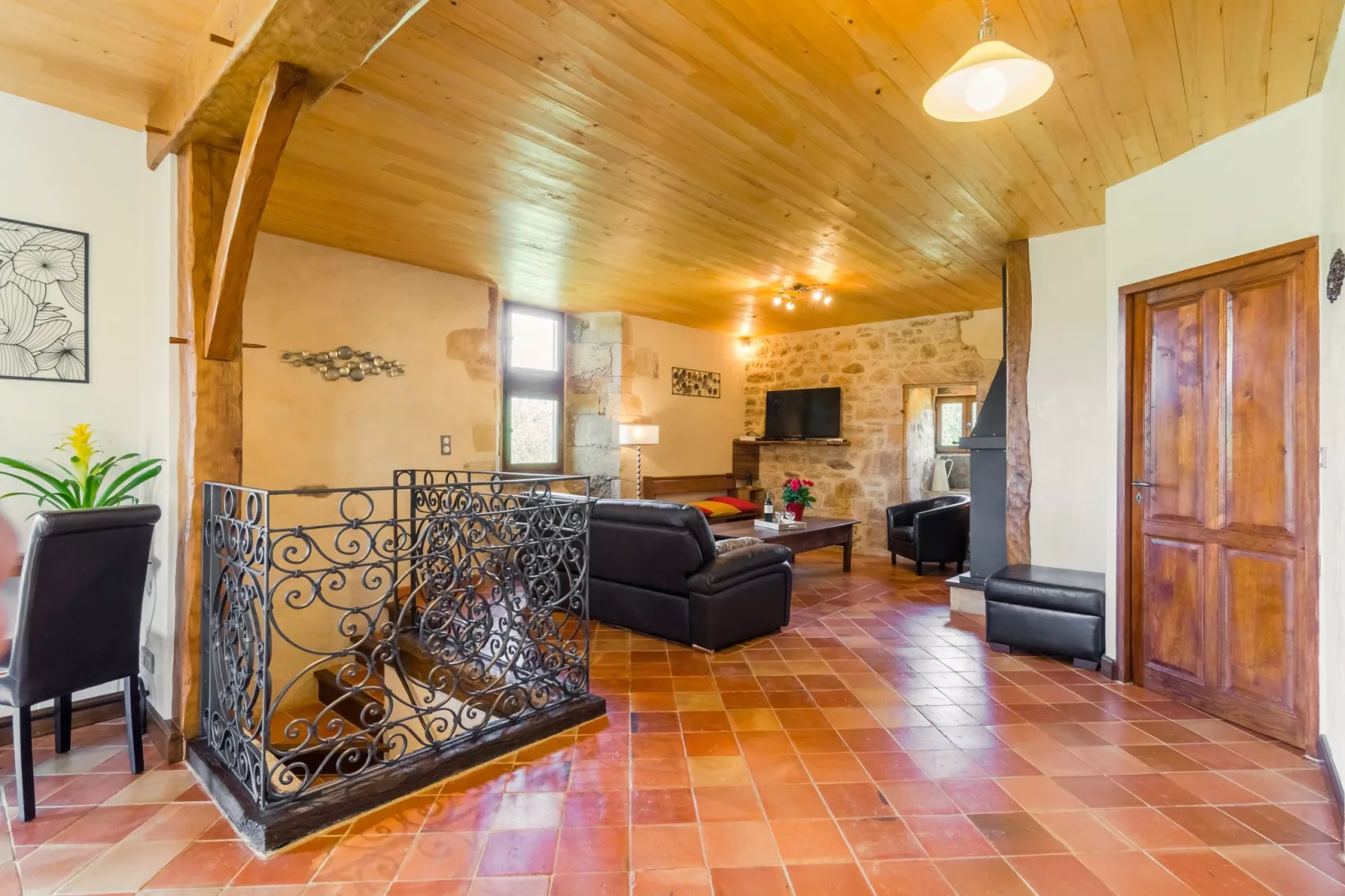 Maison de vacances Mazeyrolles 8p-Living room