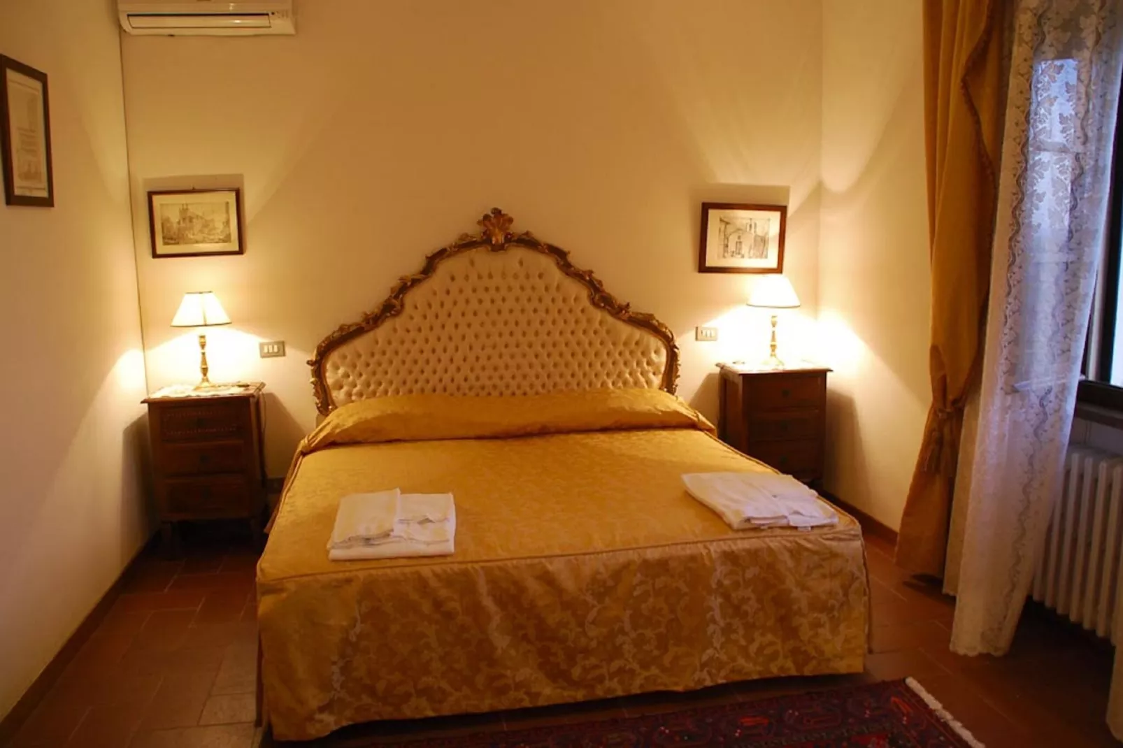 Villa del Lago-Bedroom