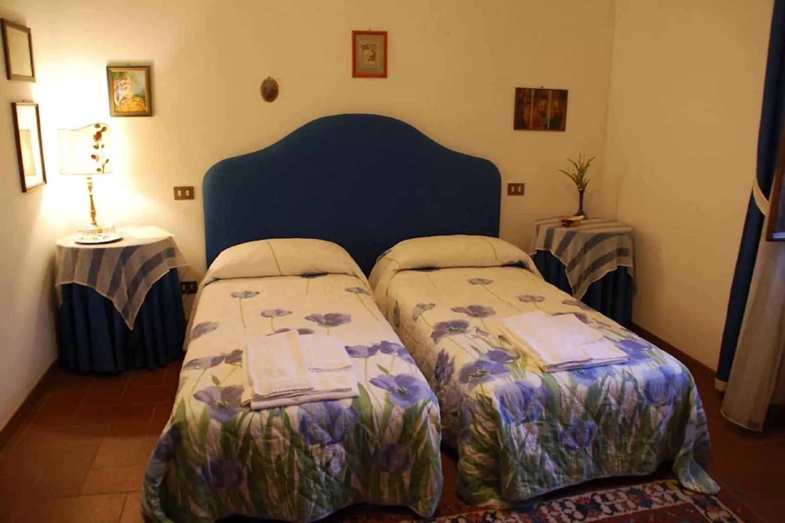 Villa del Lago-Bedroom