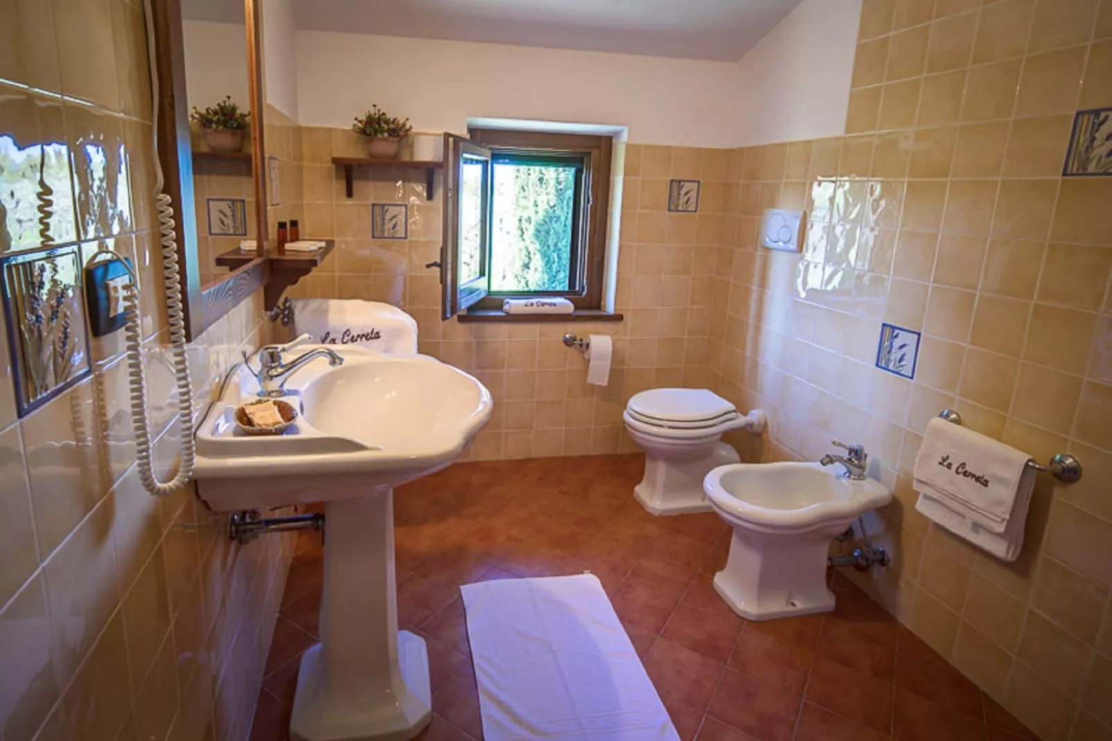 Villa del Lago-Bathroom