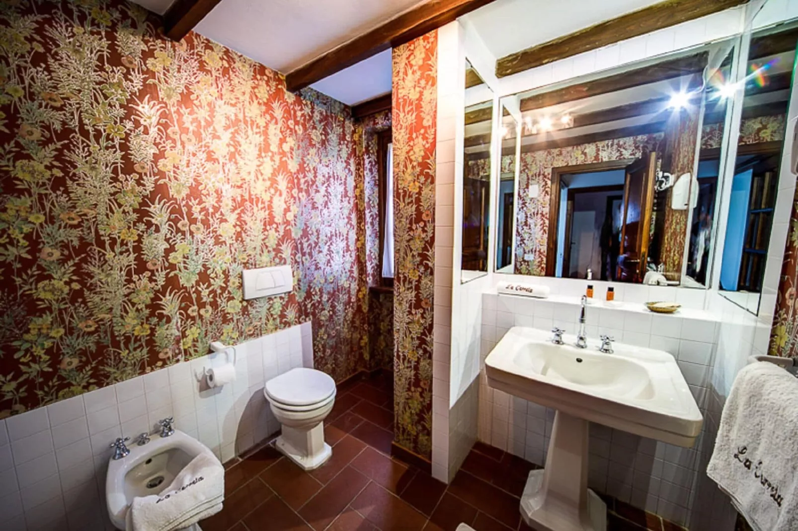 Villa del Lago-Bathroom