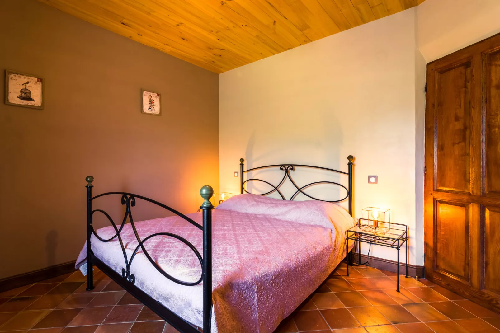 Maison de vacances Mazeyrolles 8p-Bedroom