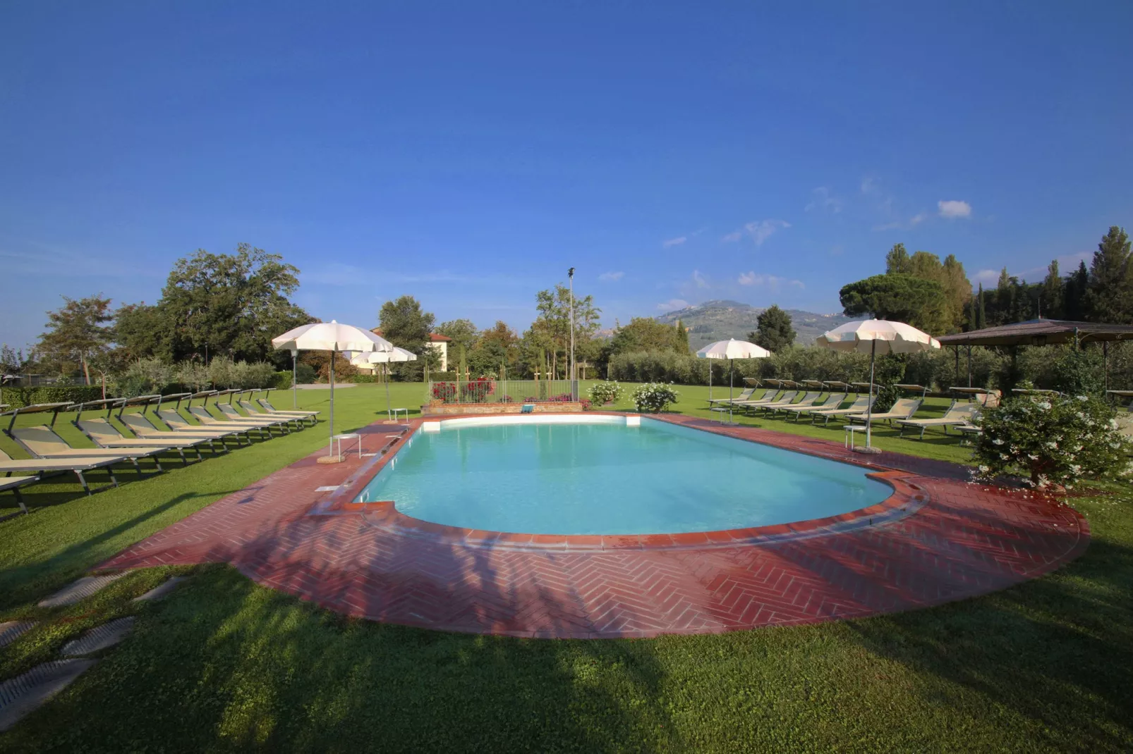 Tobia Sotto-Piscine